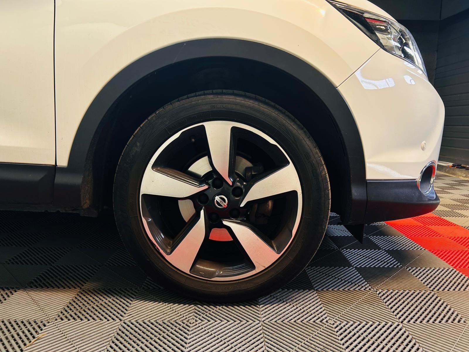 Nissan Qashqai 1.2 DIG-T 115 cv N-Connecta – Toit Pano – Caméra 360° – Garantie 12 Mois – 2ème Main — 22