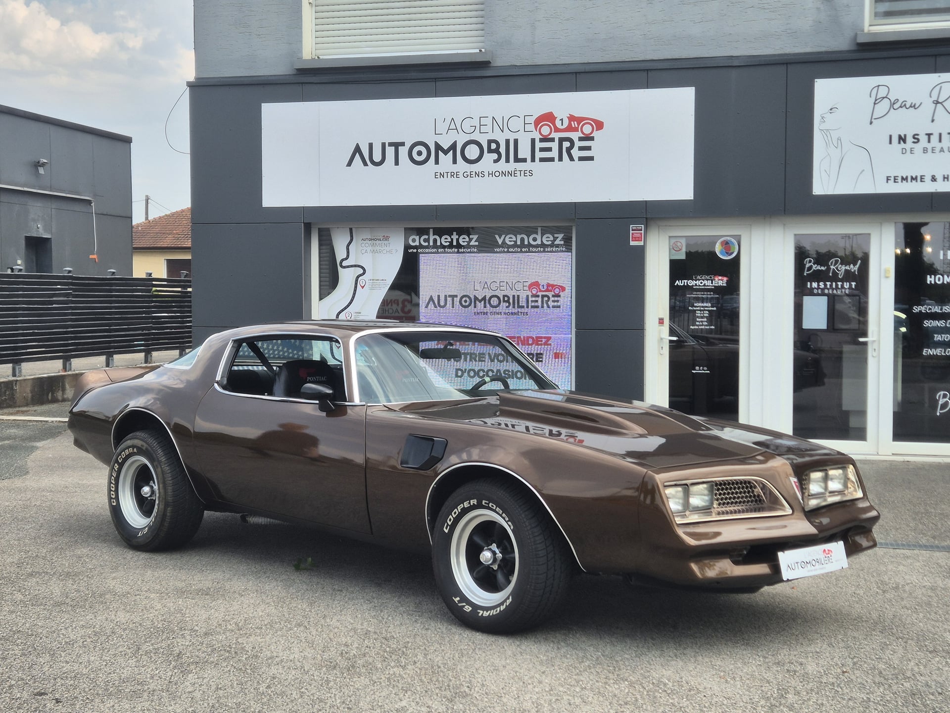 Pontiac Firebird 5.7 V8 350 - 170 cv -