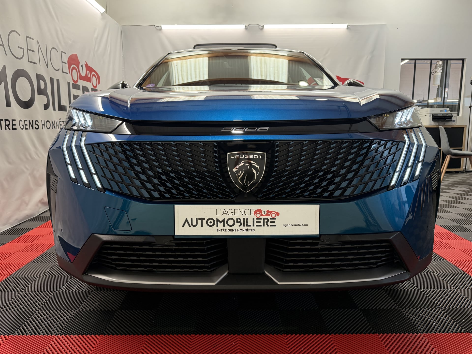 Peugeot 3008 III 1.2 HYBRID 136 GT E-DCS6 (Toit ouvrant, Hifi Focal) — 2