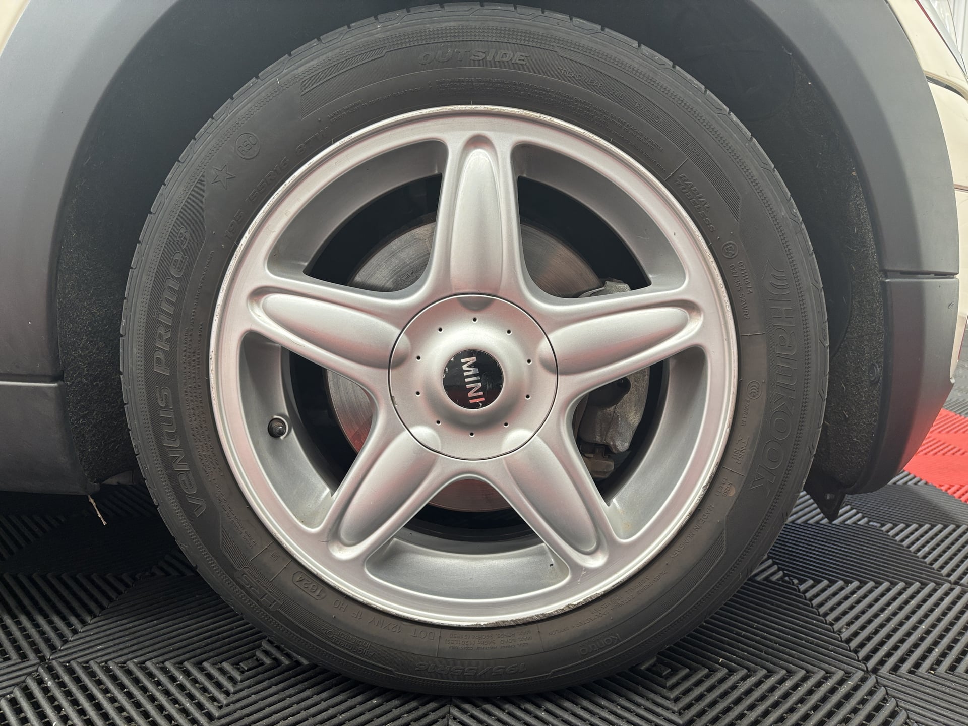 Mini Mini Cabriolet 1.6i 122 COOPER — 24