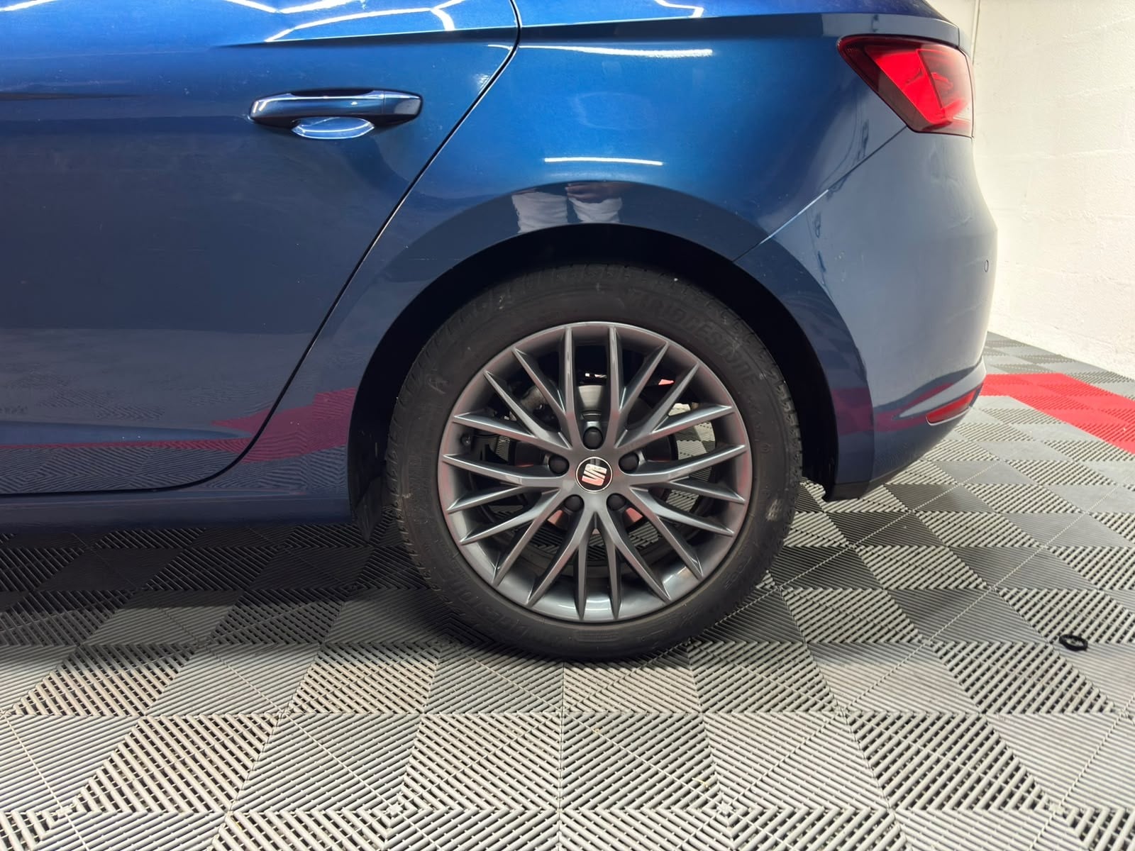 Seat Leon 1.6 TDI 110CH CONNECT - Carnet d'entretetien - Attelage - Distribution faite — 30