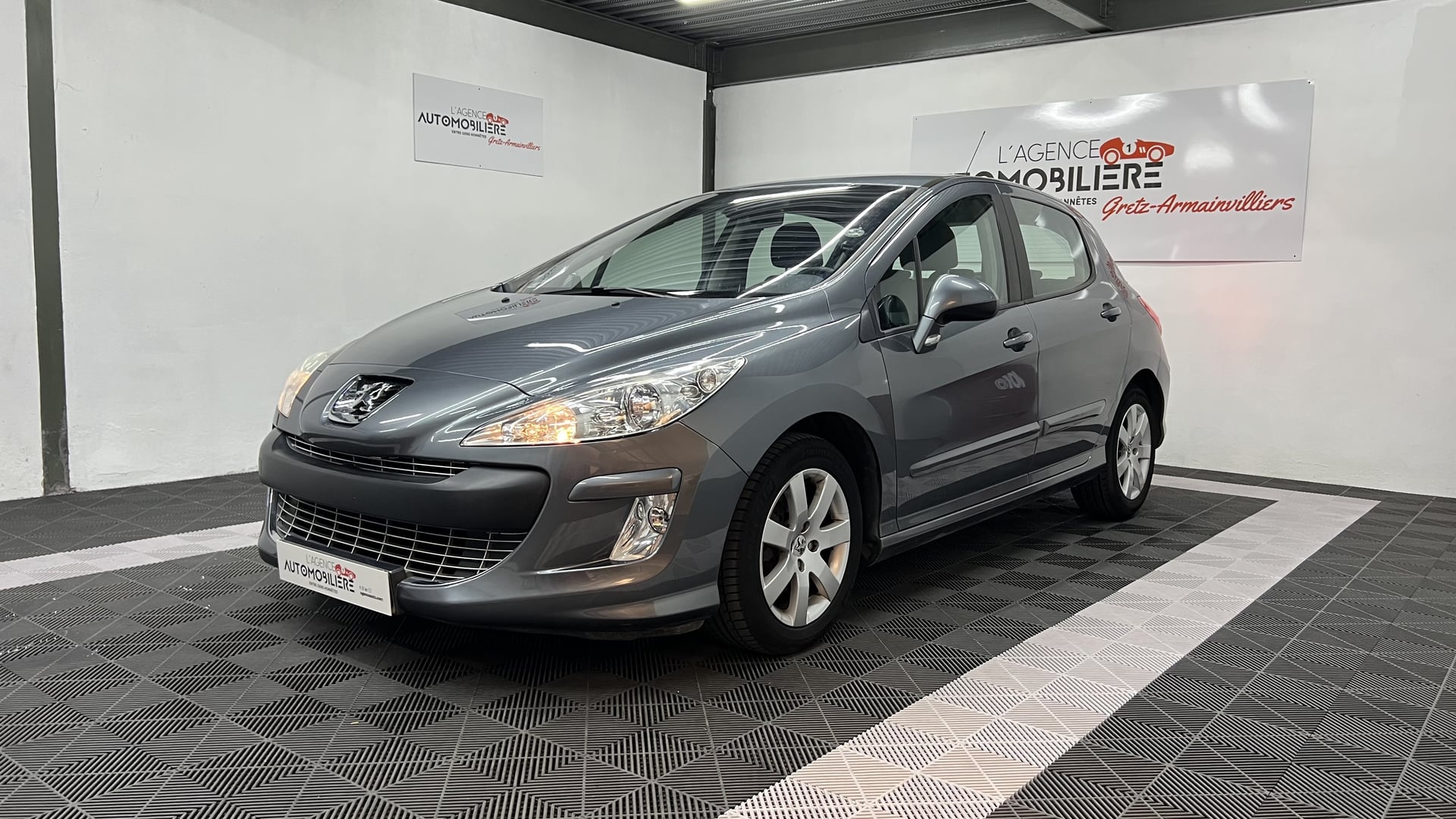 Peugeot 308 1.6 HDI 90 FAP CONFORT PACK 5P