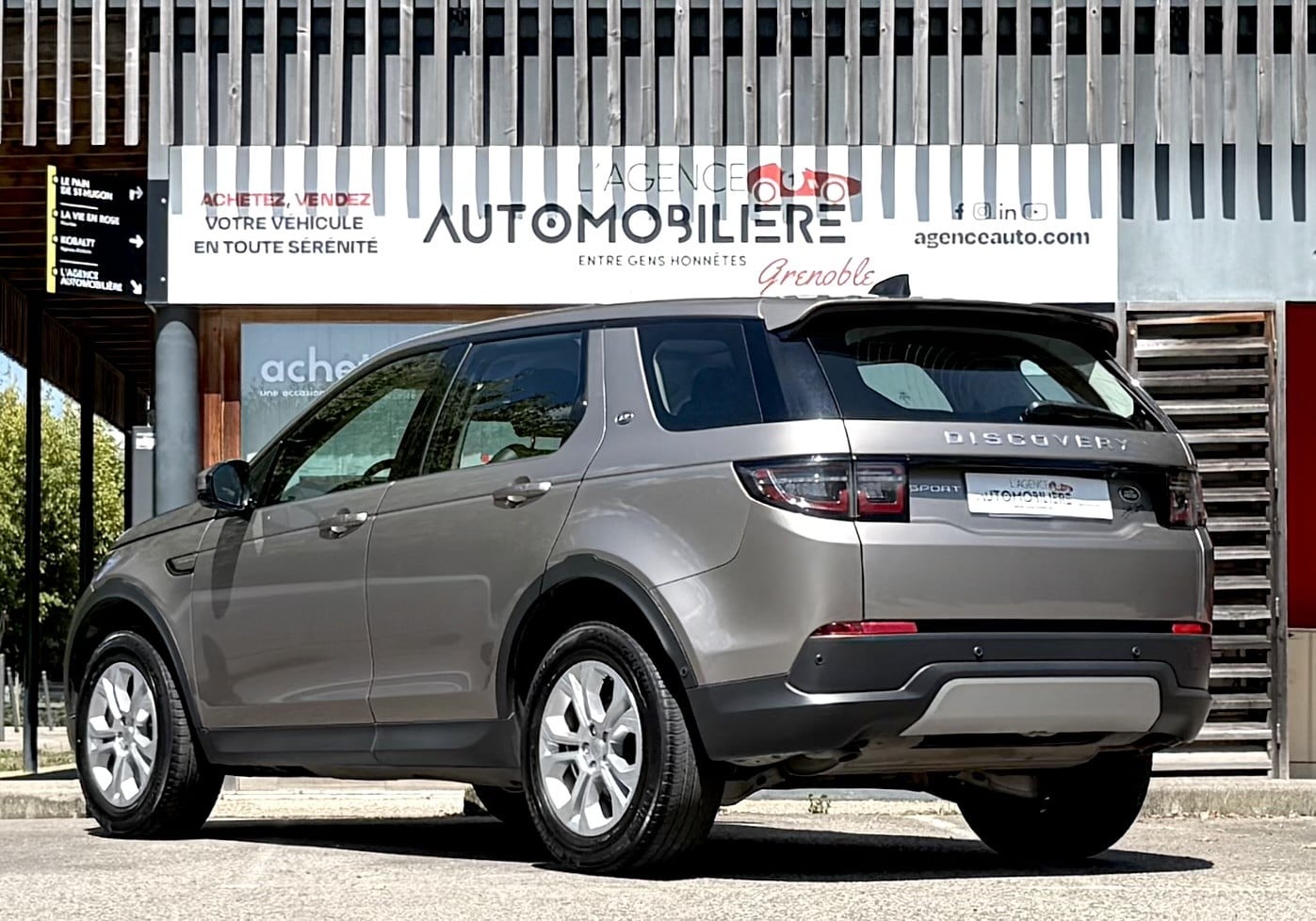 Land Rover Discovery Sport P200 FlexFuel MHEV AWD S BVA / 1°Main - Suivi Land Rover — 2