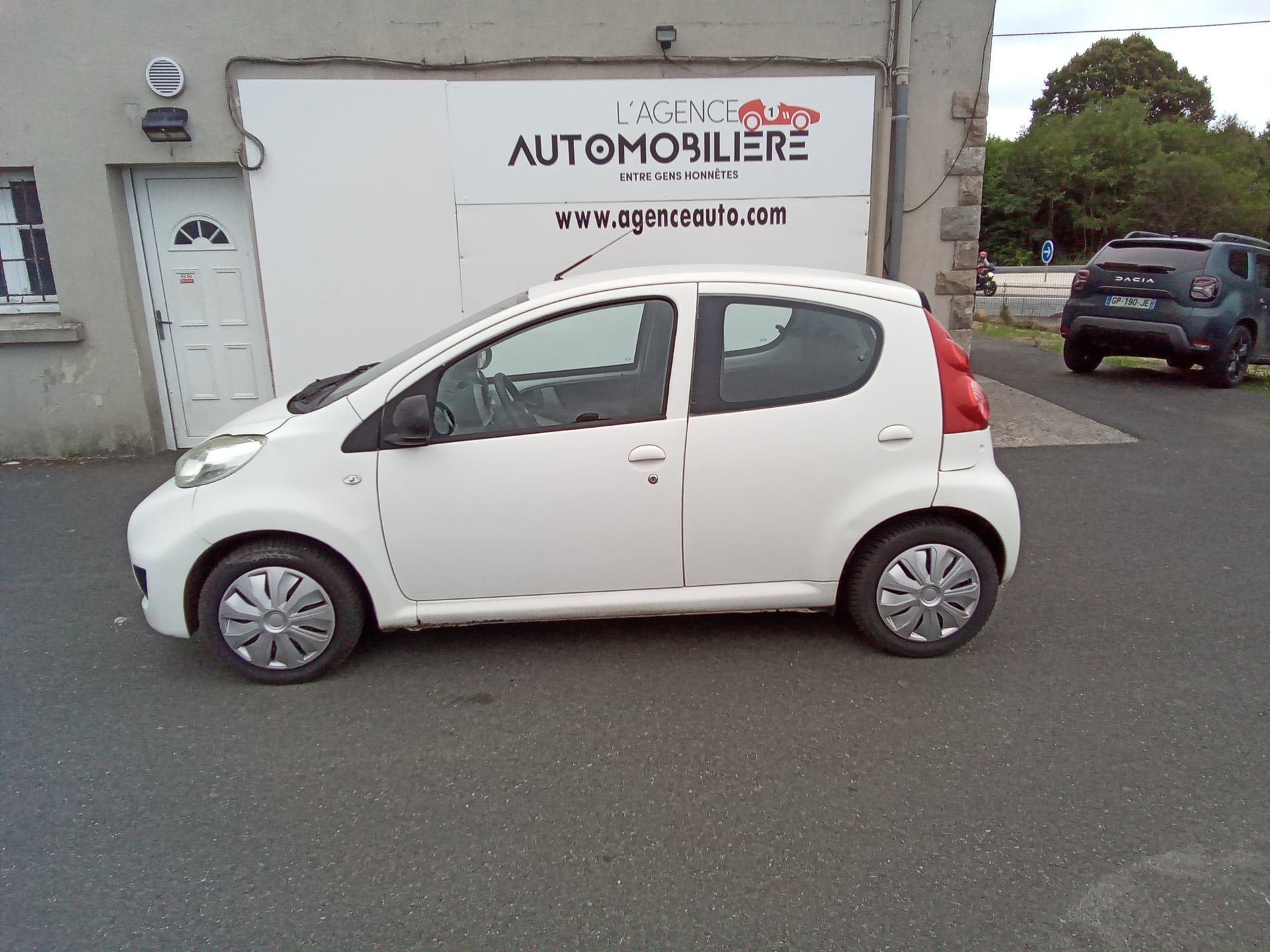 Peugeot 107 1.0 12v 70 Trendy 5p — 2