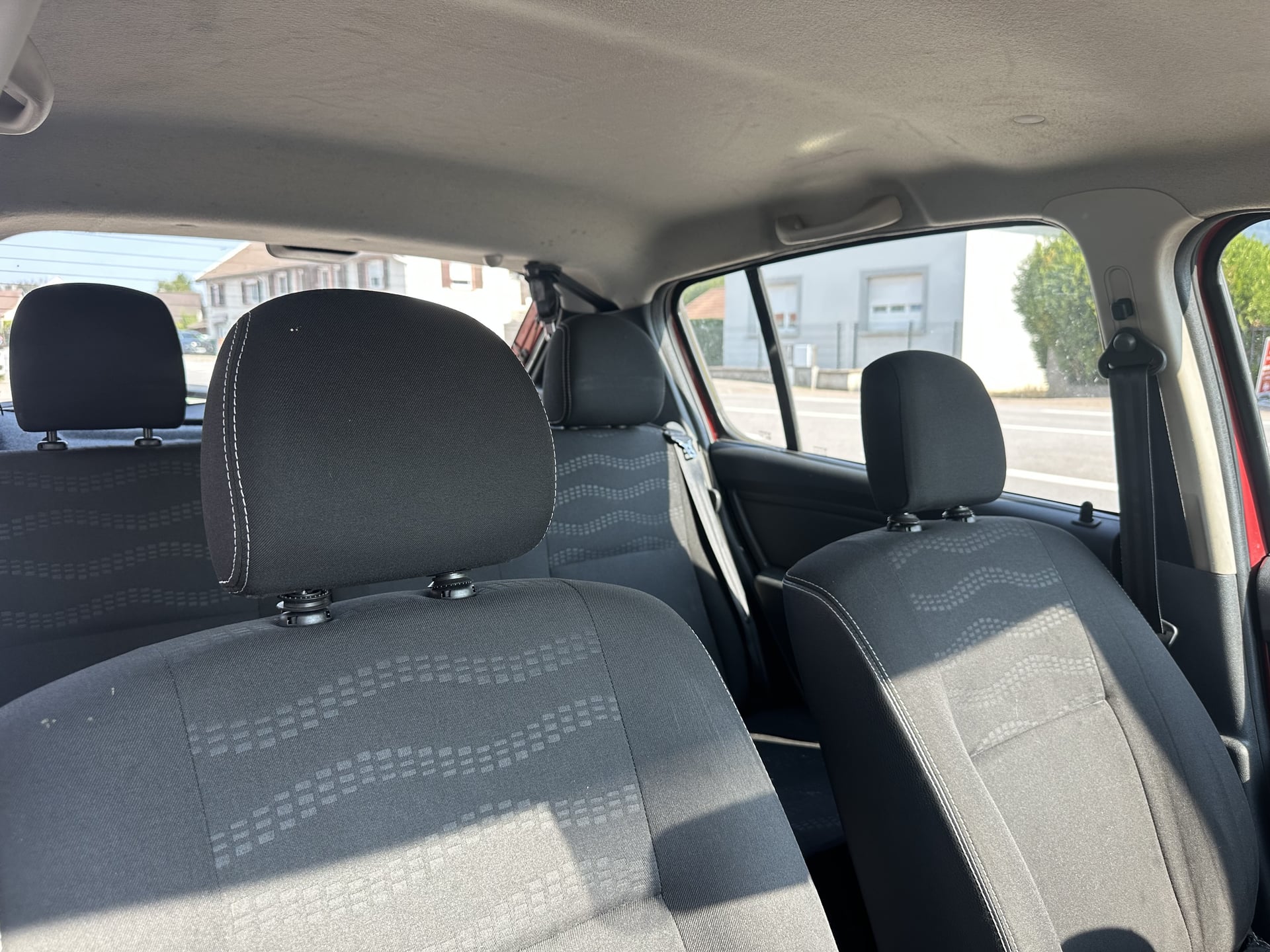 Dacia Sandero Stepway 1.6 MPI 85ch — 31