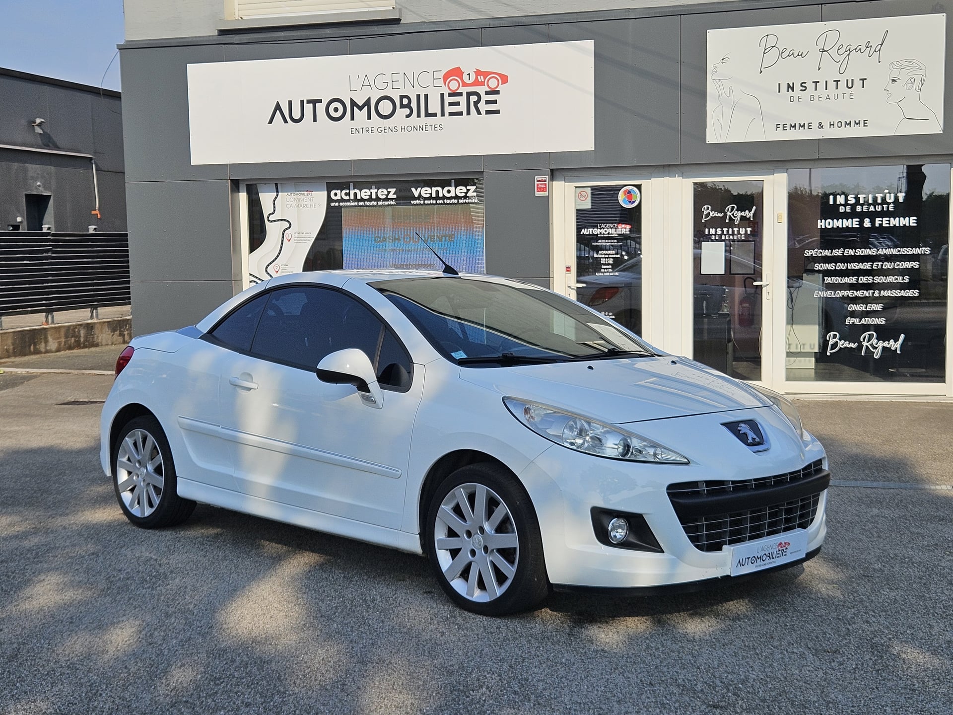 Peugeot 207 CC 1.6 HDI 112 FELINE — 2