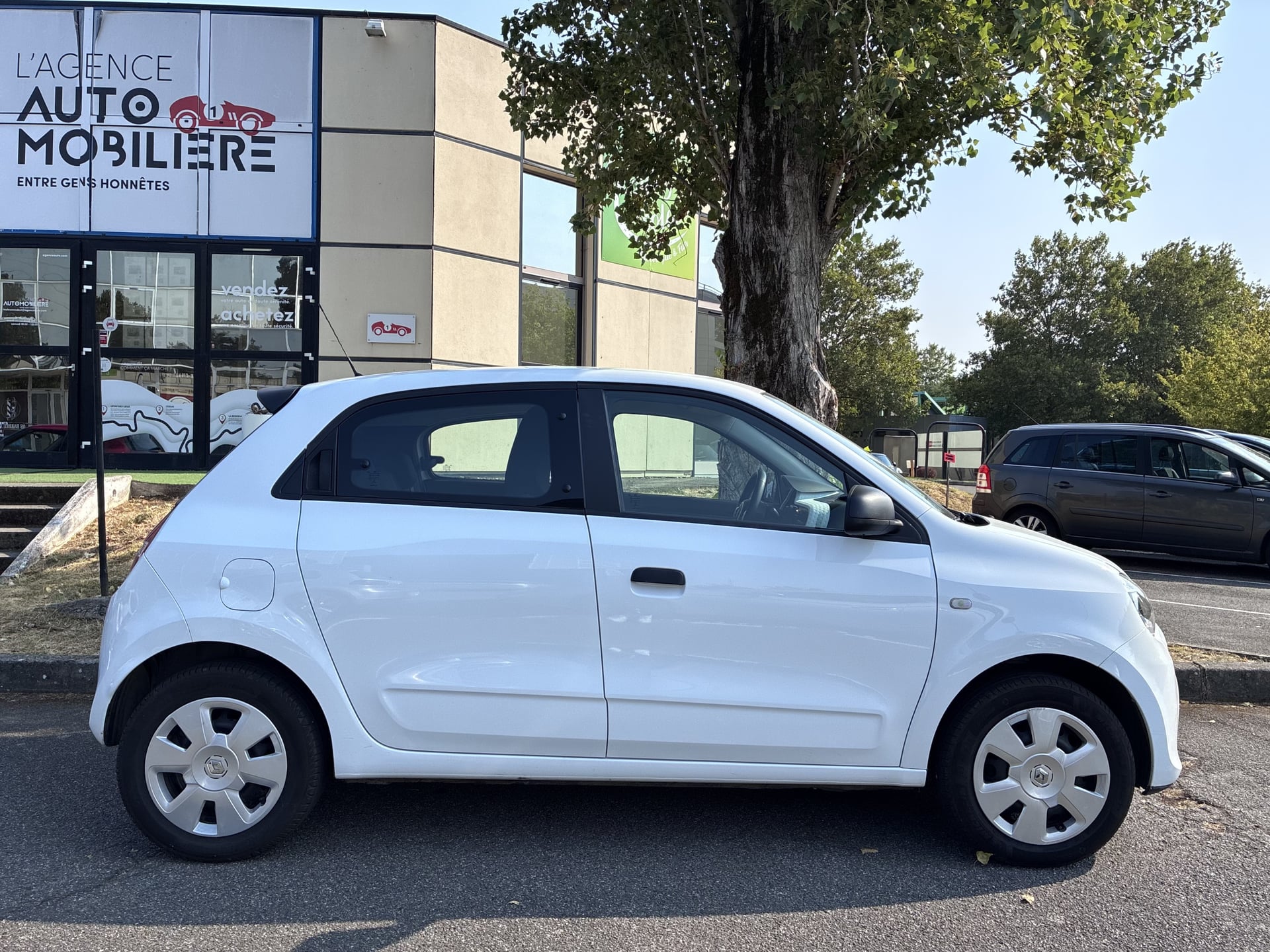 Renault Renault Twingo 3 1.0 70CH - Climatisation - Entretien Renault — 2