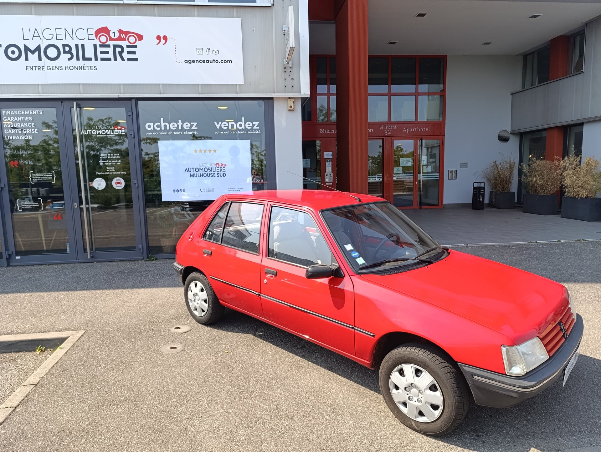 Peugeot 205 II 1.4 70cv 1991 Très bel état -1ère main - faible kilométrage / Histo complet