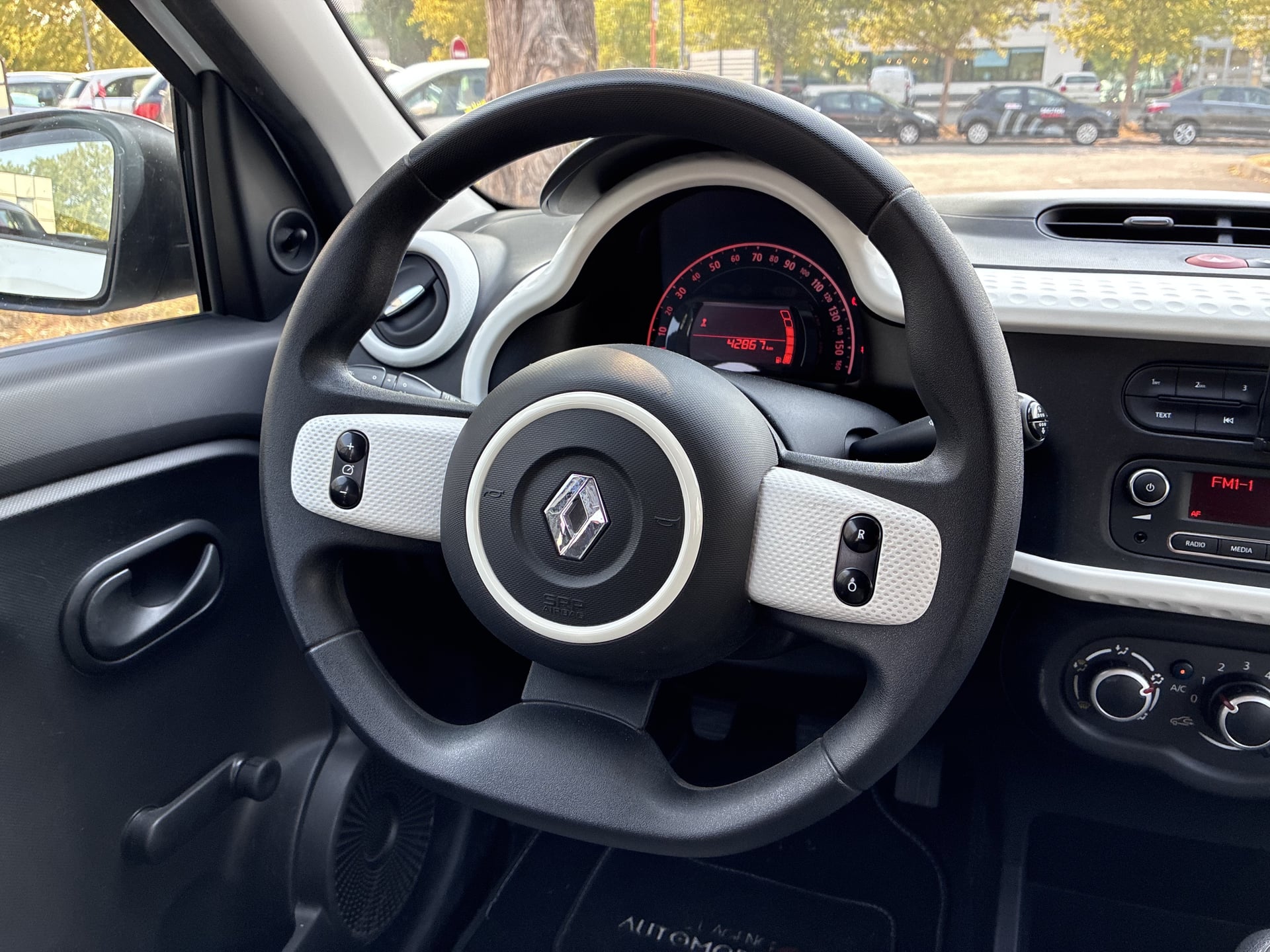 Renault Renault Twingo 3 1.0 70CH - Climatisation - Entretien Renault — 18