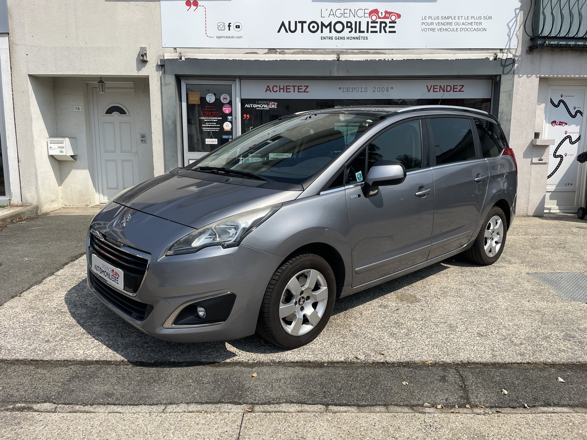 Peugeot 5008 I 1.6 e-HDi 120 cv 7 Places Style - Distribution à jour Suivi Citroen