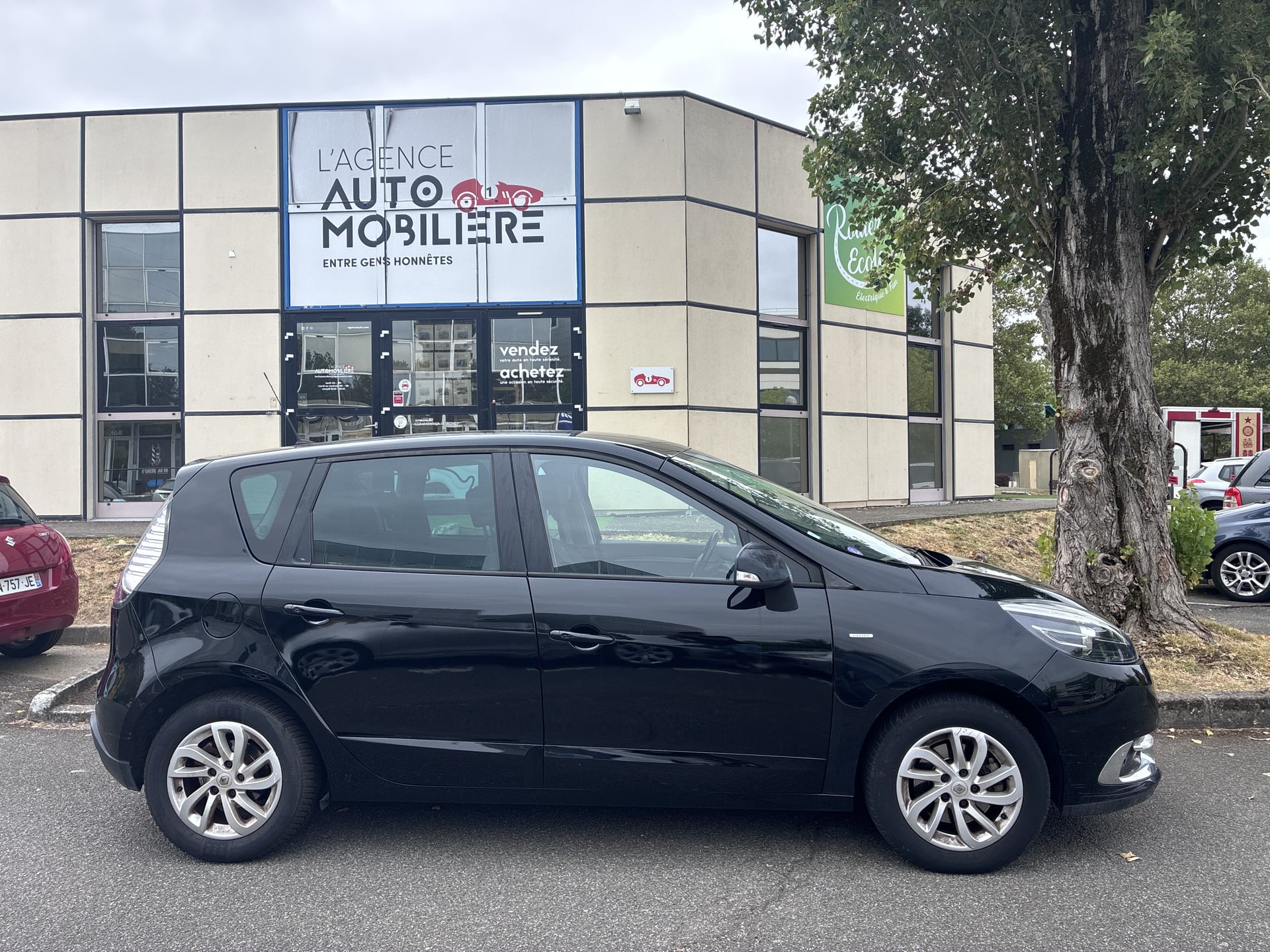 Renault Scenic 115 CH LIMITED — 2