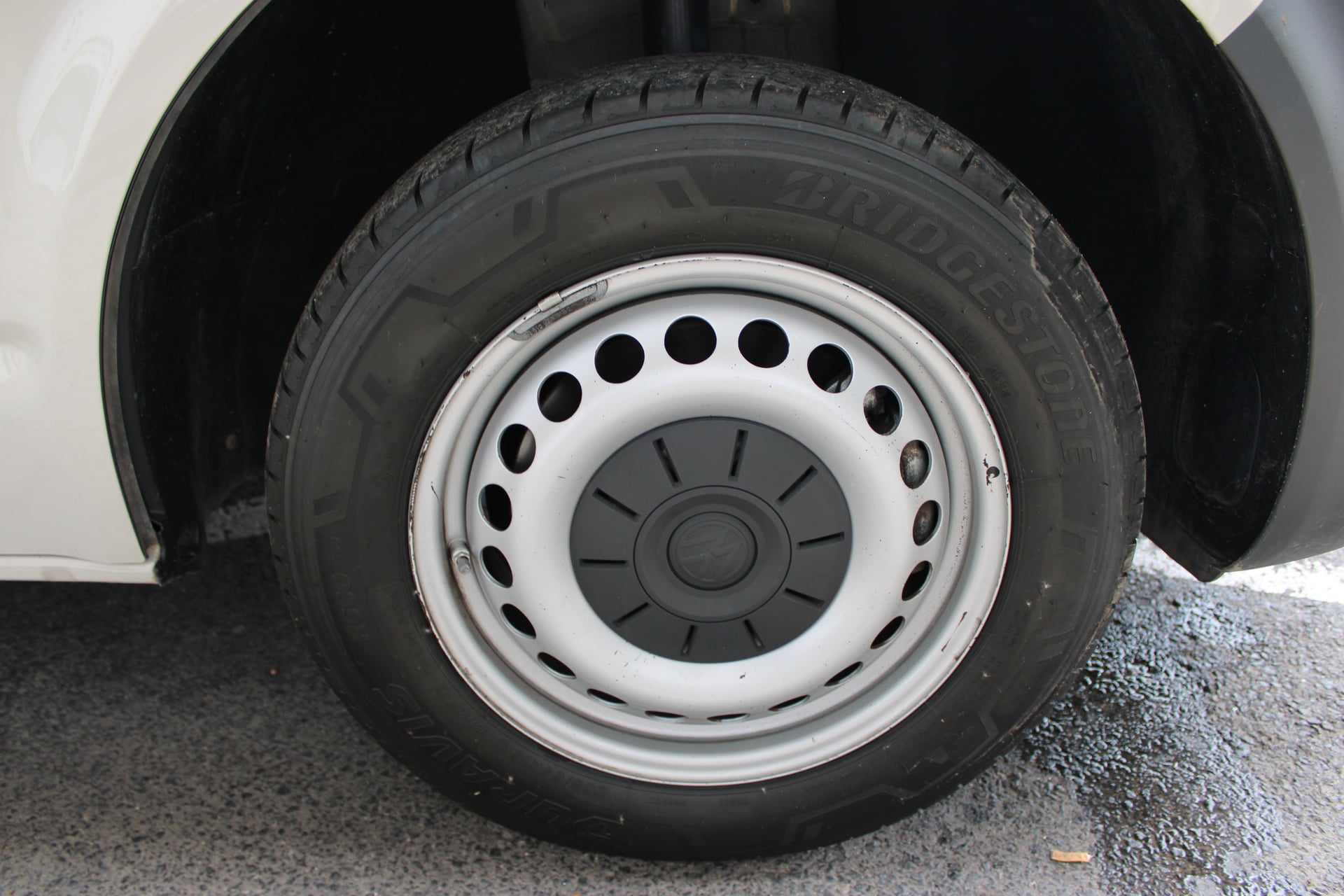 Volkswagen Transporter FOURGON T6 2.0 TDI 150 2T8 L1H1 BUSINESS LINE DSG BVA ( TVA RECUPERABLE, Distribution changée, Radar Arr ... ) — 27