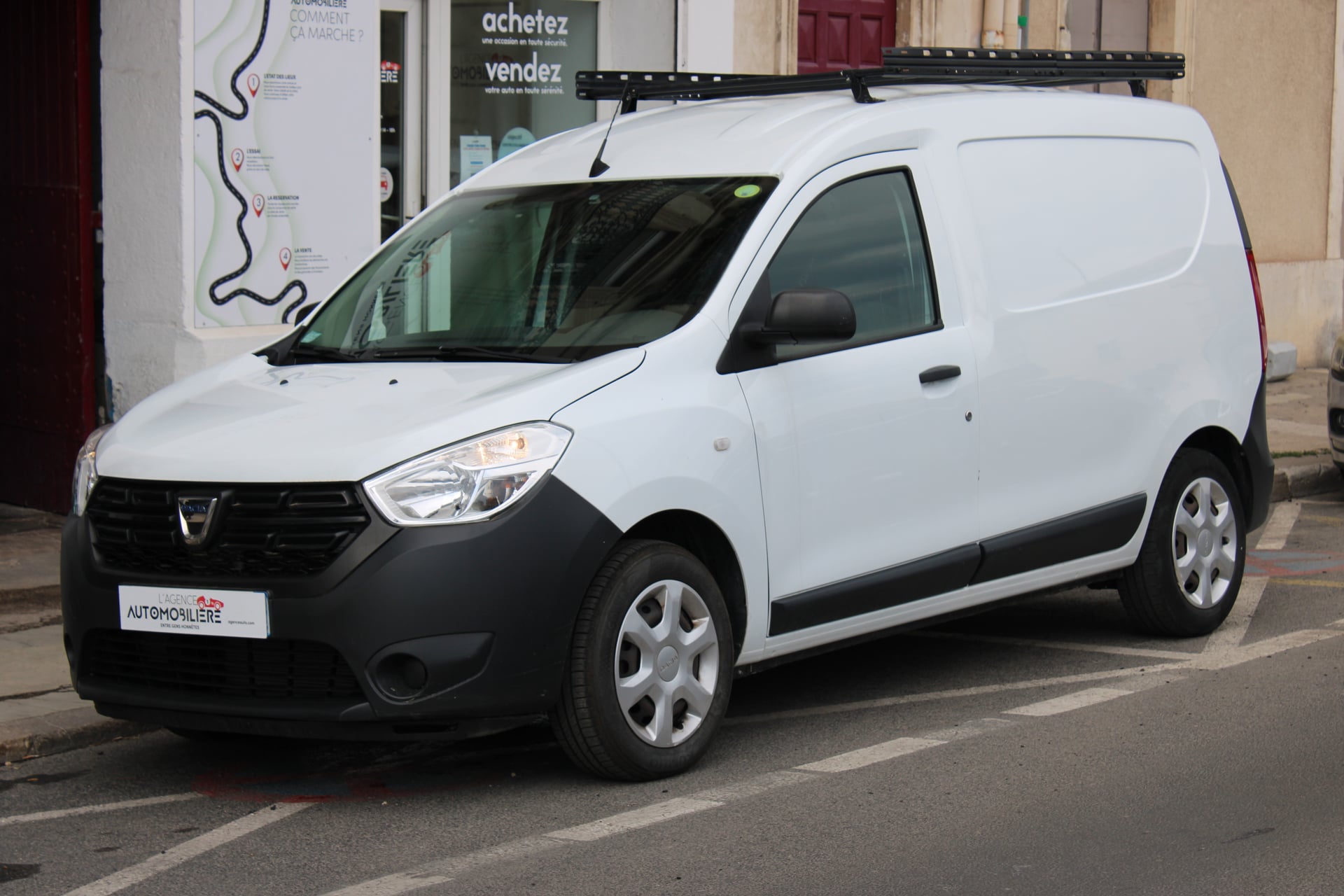 Dacia Dokker 1.5 BLUE DCI STEPWAY ( Clim, Bluetooth, Contrôle technique vierge ... )