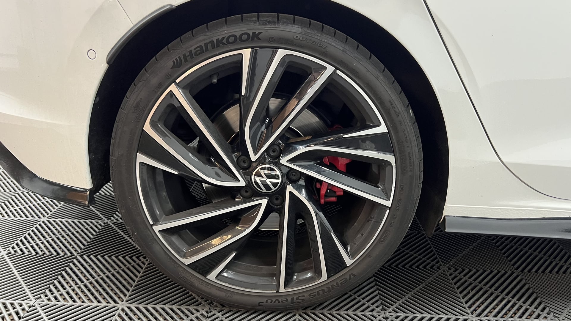 Volkswagen Golf 2.0 TSI 300ch GTI Clubsport DSG7 Hud Harman Kardon Toit ouvrant — 40