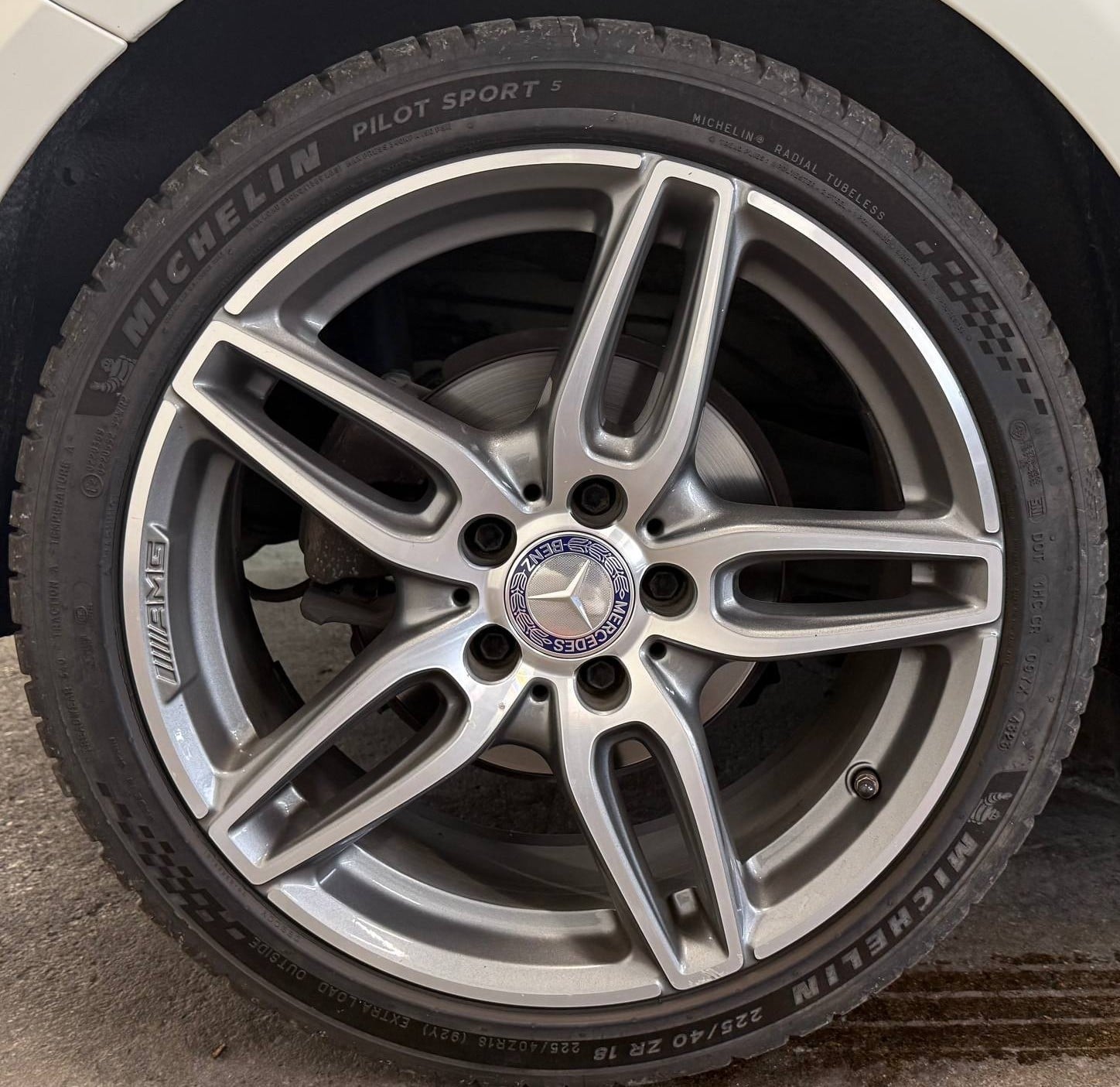 Mercedes-Benz Mercedes Classe A 200d 136CH - PACK AMG — 29