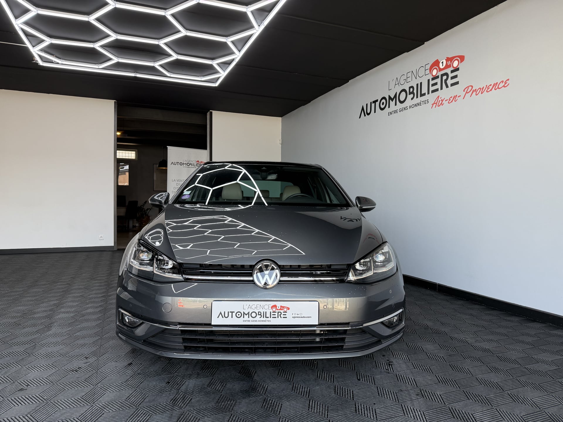 Volkswagen Golf VII 1.4 TSI Blue Motion DSG7 125CV CARAT EXCLUSIVE - ACC - SIEGES CHAUFFANTS - TO - CAMERA DE RECUL - DISCOVER PRO — 2