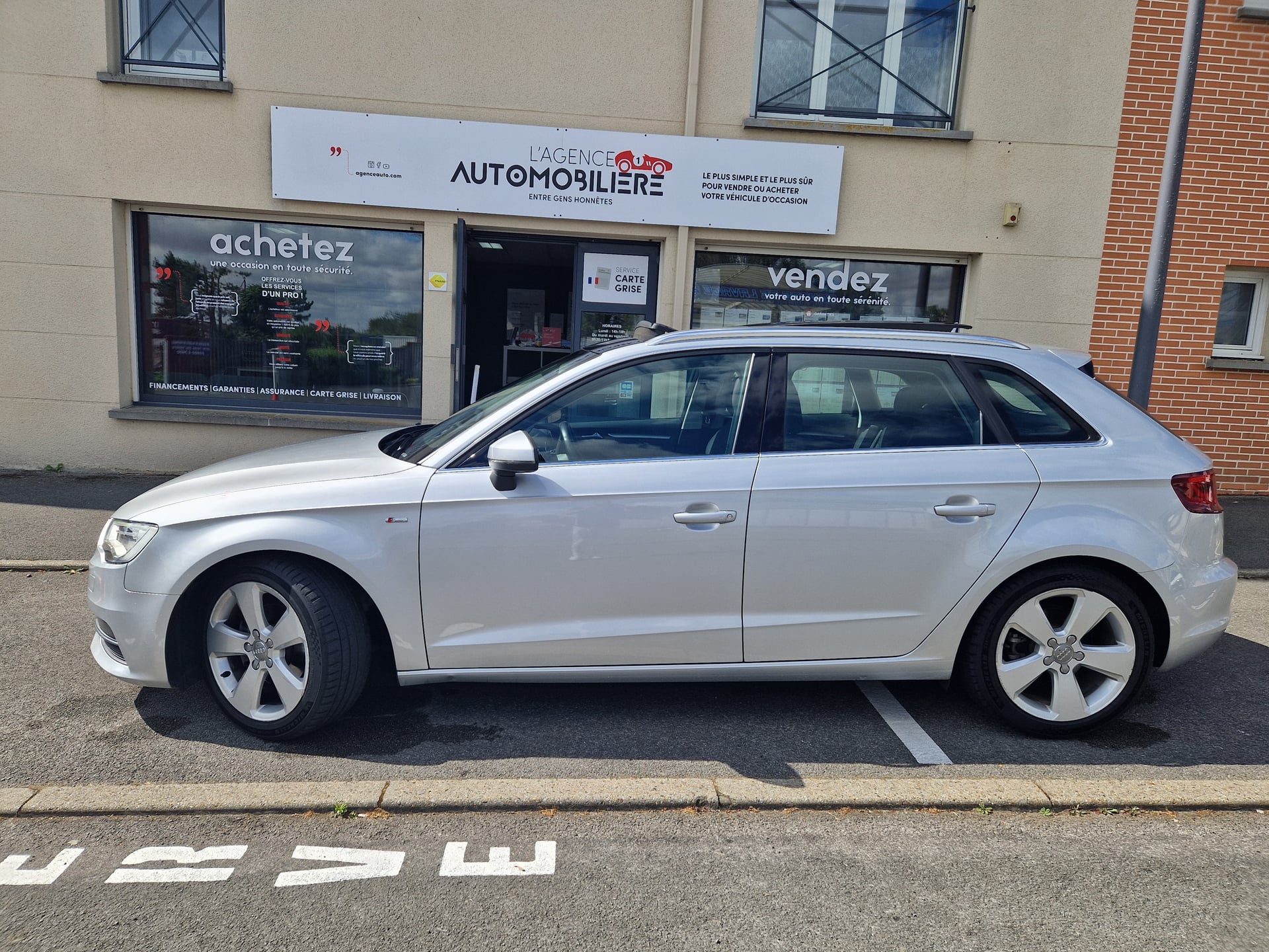 Audi A3 Sportback III SPORTBACK 1.4 TFSI 122 S LINE S TRONIC + toit ouvrant — 2