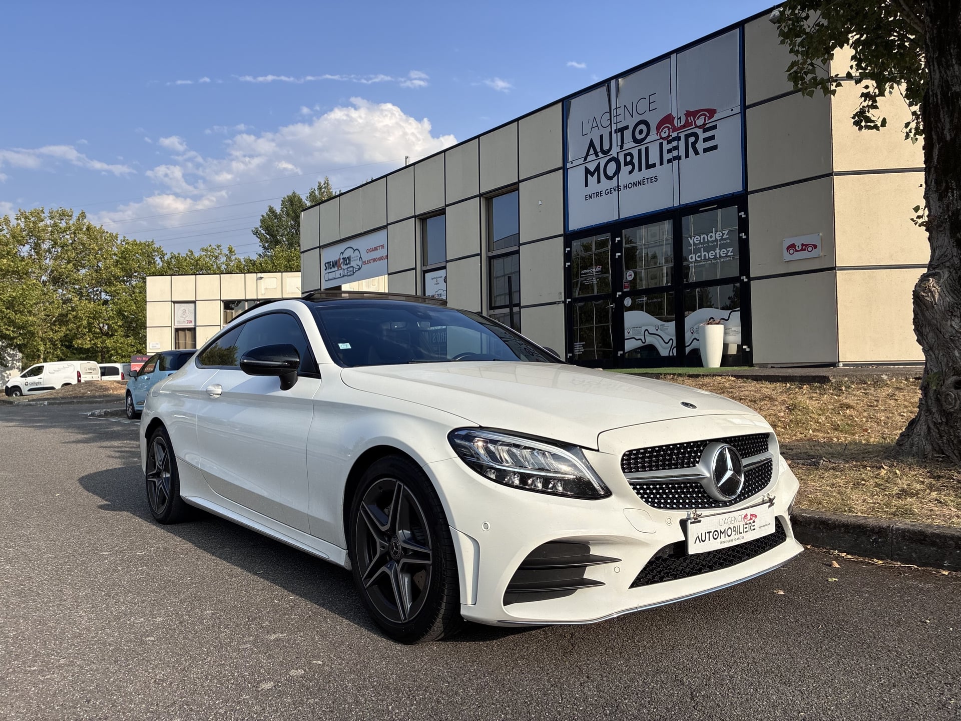 Mercedes-Benz Classe C Coupé 180 155CH AMG LINE 9G-TRONIC - Toit Ouvrant