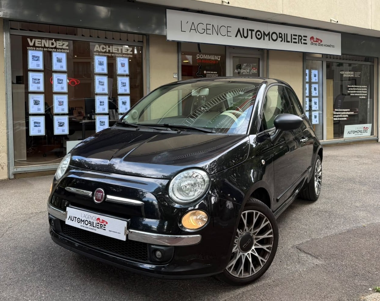 Fiat FIAT 500 1.2 8V 69 CLUB *TOIT PANORAMIQUE*