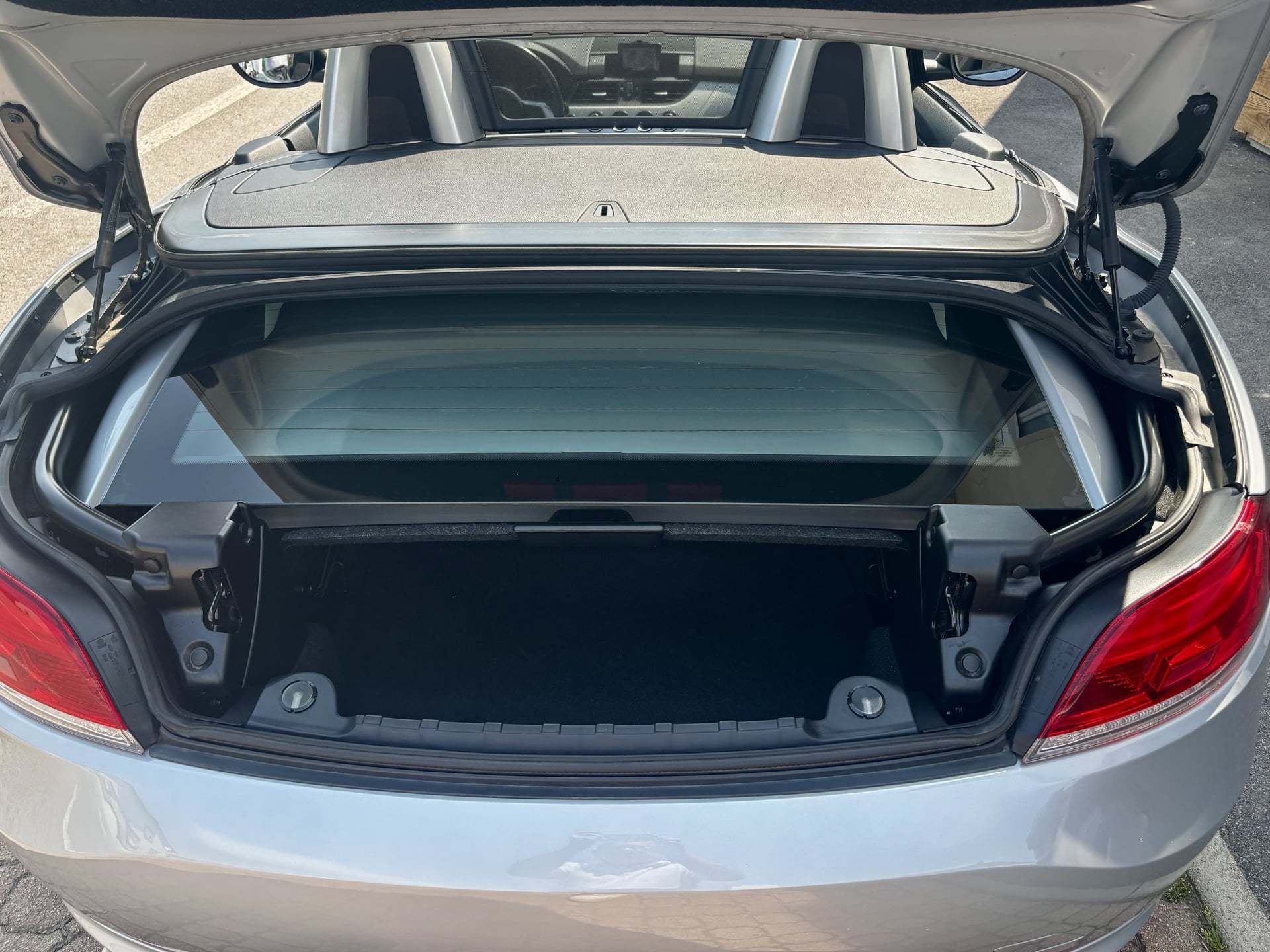 BMW Z4 (E89) Roadster sDrive18i 2.0 i 16V 156 ch LOUNGE — 30