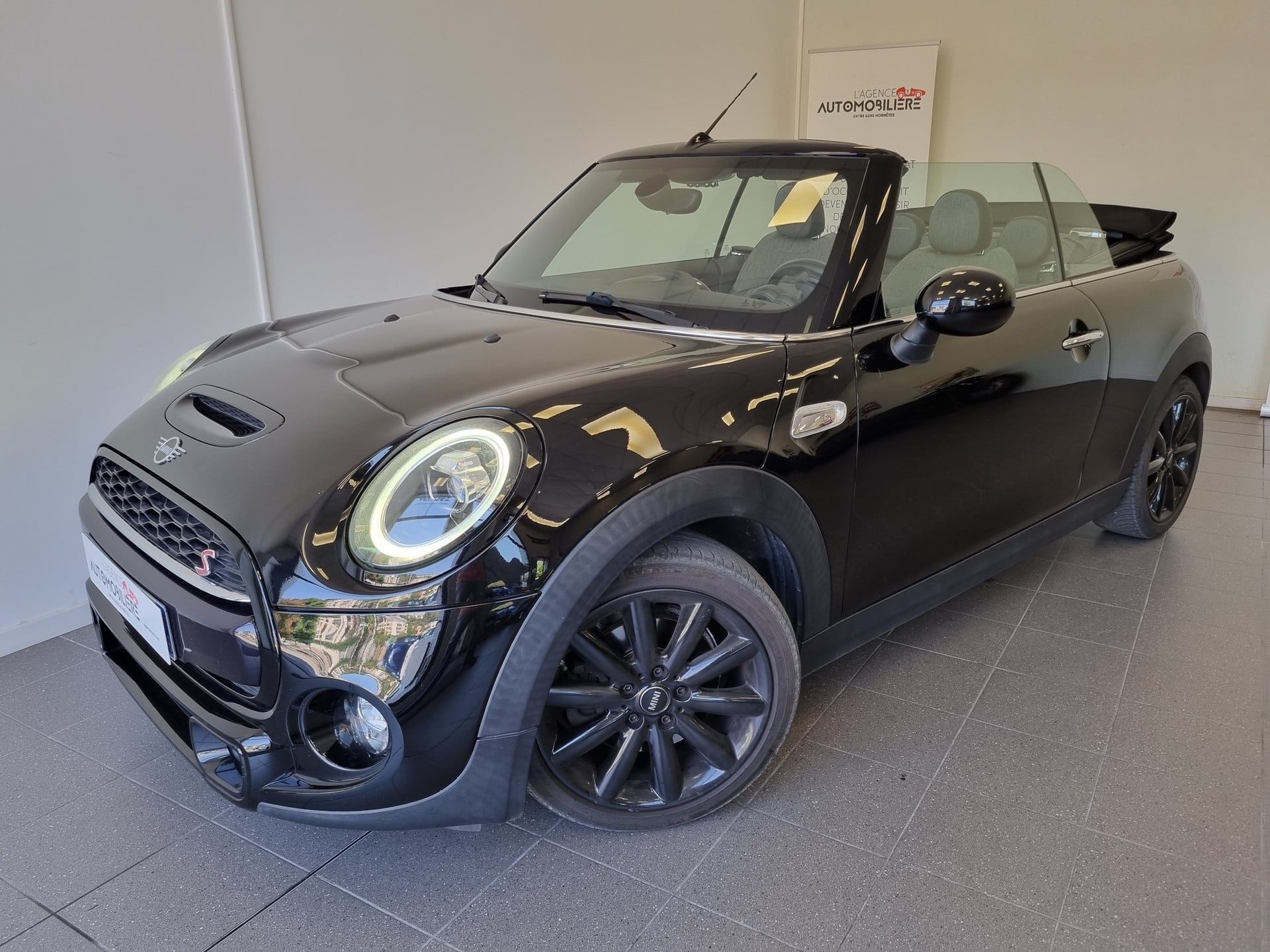 Mini Mini Cabriolet (F57) Cooper S 2.0 i 16V DCT7 192 cv FULL BLACK