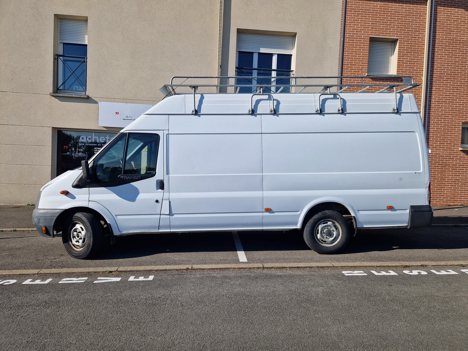 Ford Transit III 2.2 125 CV L3H3 T350 ideal VAN LIFE — 2