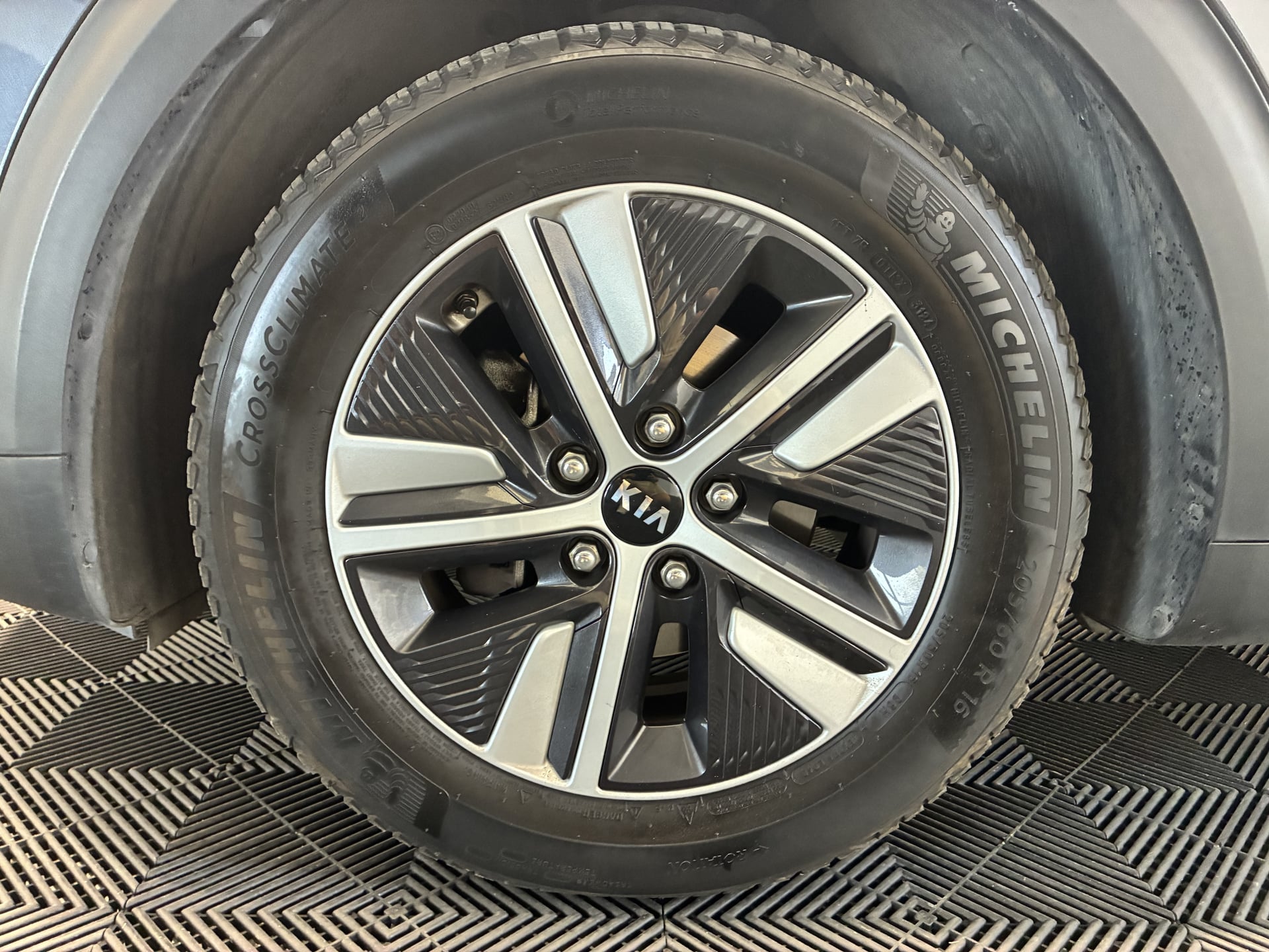 Kia Niro Hybride Rechargeable 1.6 GDI 105ch ISG+Plug-In 60.5ch Design DCT6-TVA Récupérable — 30