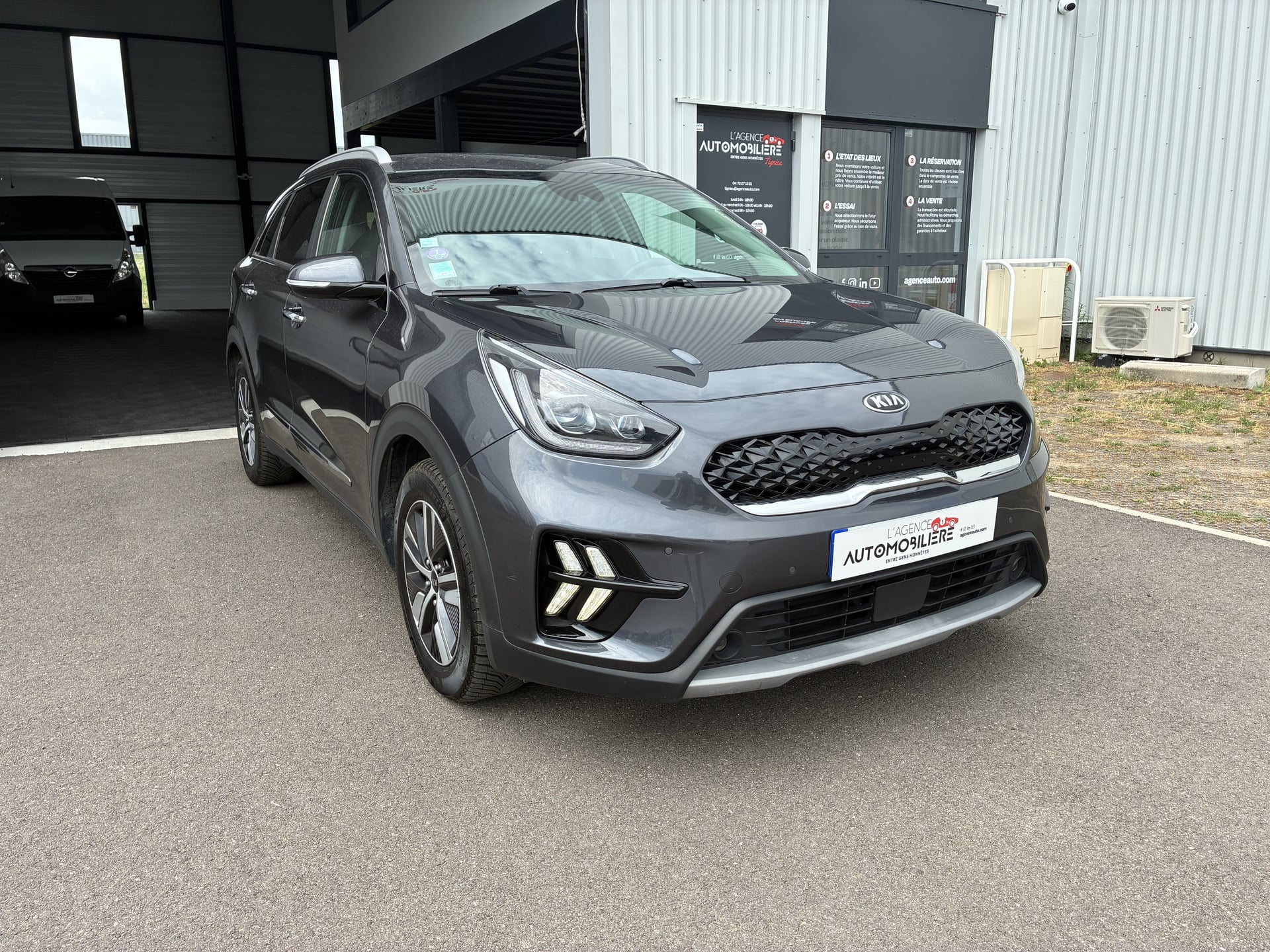 Kia Niro Hybride Rechargeable 1.6 GDI 105ch ISG+Plug-In 60.5ch Design DCT6-TVA Récupérable — 1