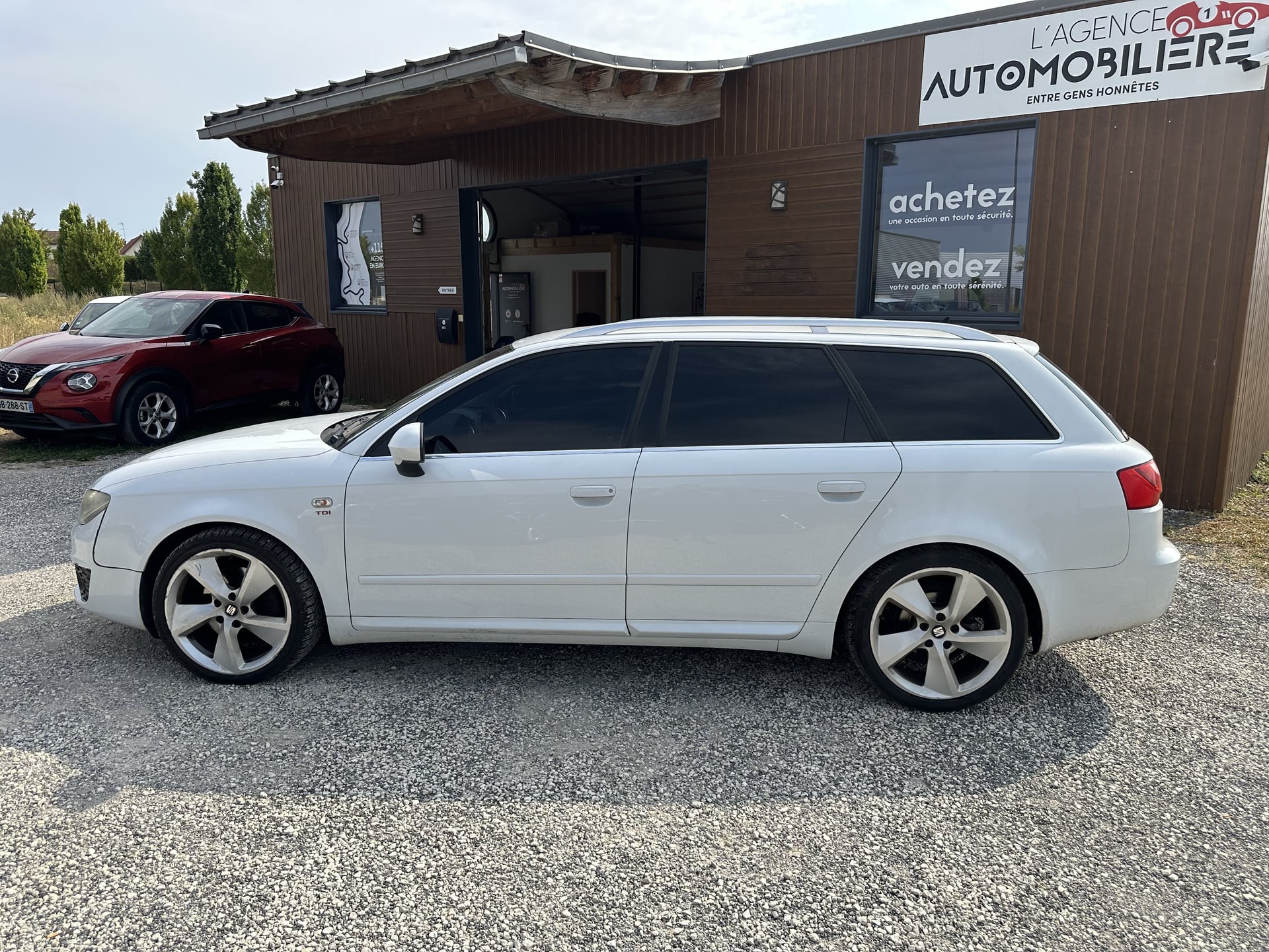 Seat Exeo ST 2.0 TDI 170 ch - ÉDITION SPORT / SOUND BOSE — 2