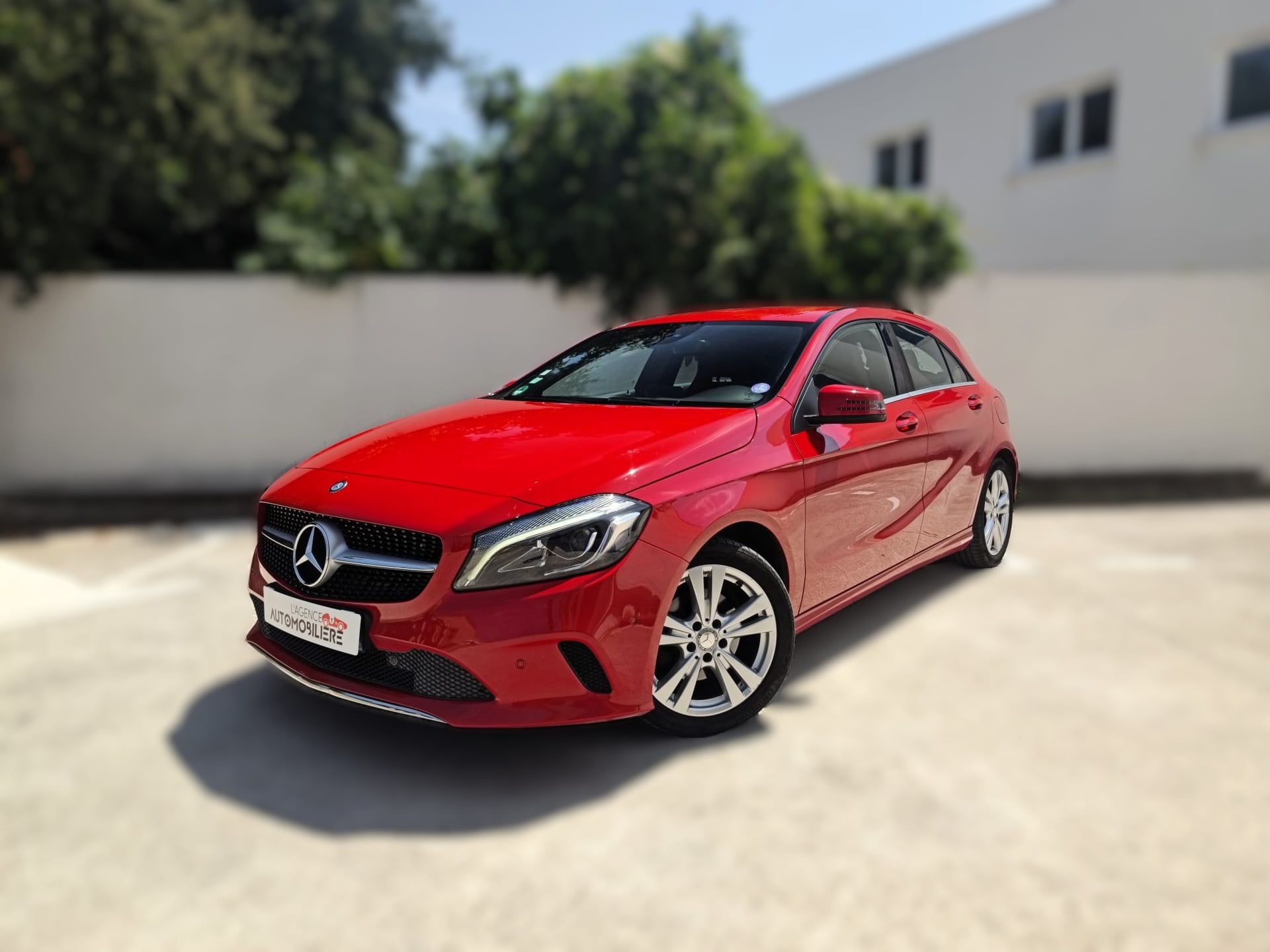 Mercedes-Benz Classe A MERCEDES CLASSE A 180 122 CH – SENSATION / HARMAN KARDON –