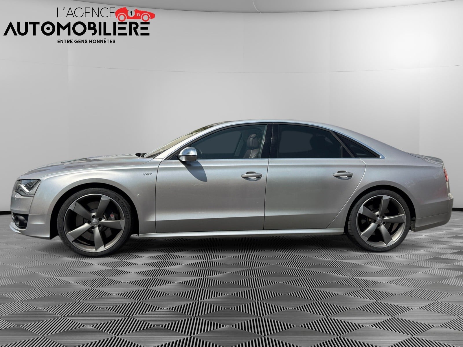 Audi S8 4.0 V8 TFSI 520ch Quattro Tiptronic — 2