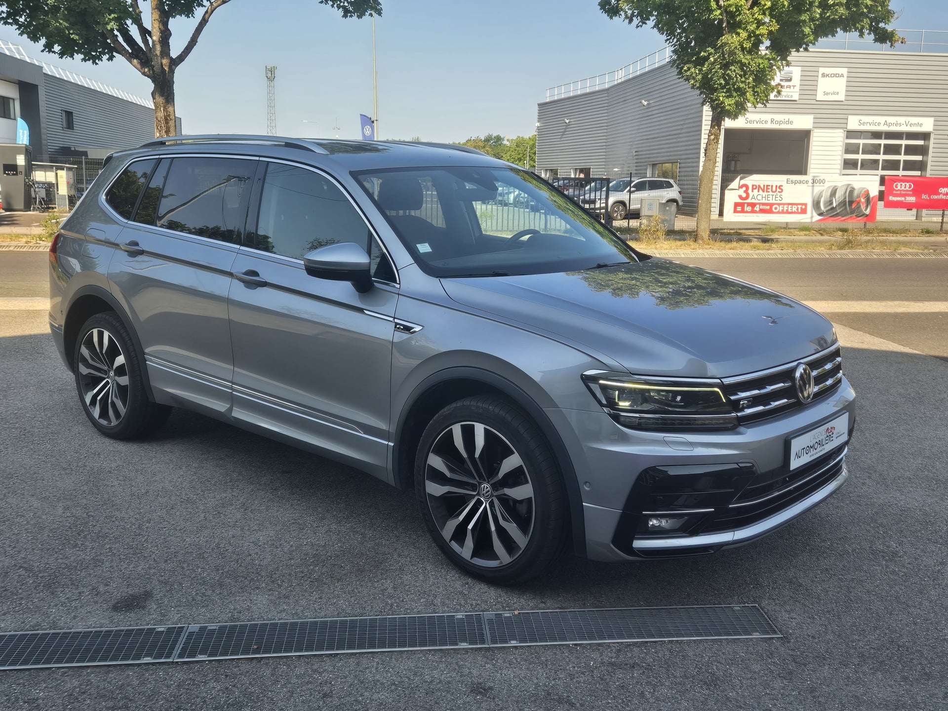 Volkswagen Tiguan Allspace 2.0 TDI 200 ch Carat 4Motion DSG7 7 Places — 22