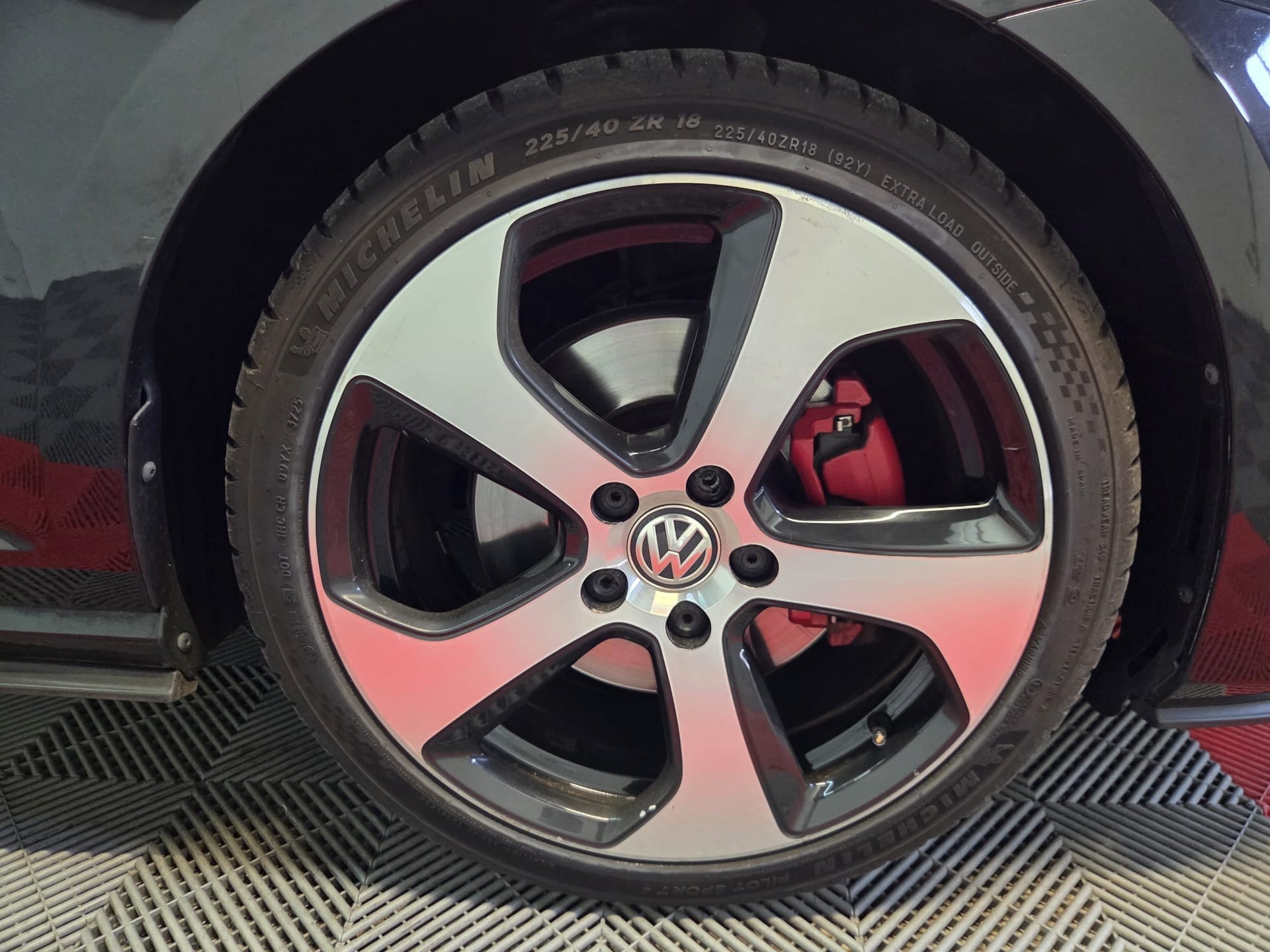 Volkswagen Golf VII 7 GTI Performance 230 DSG — 24