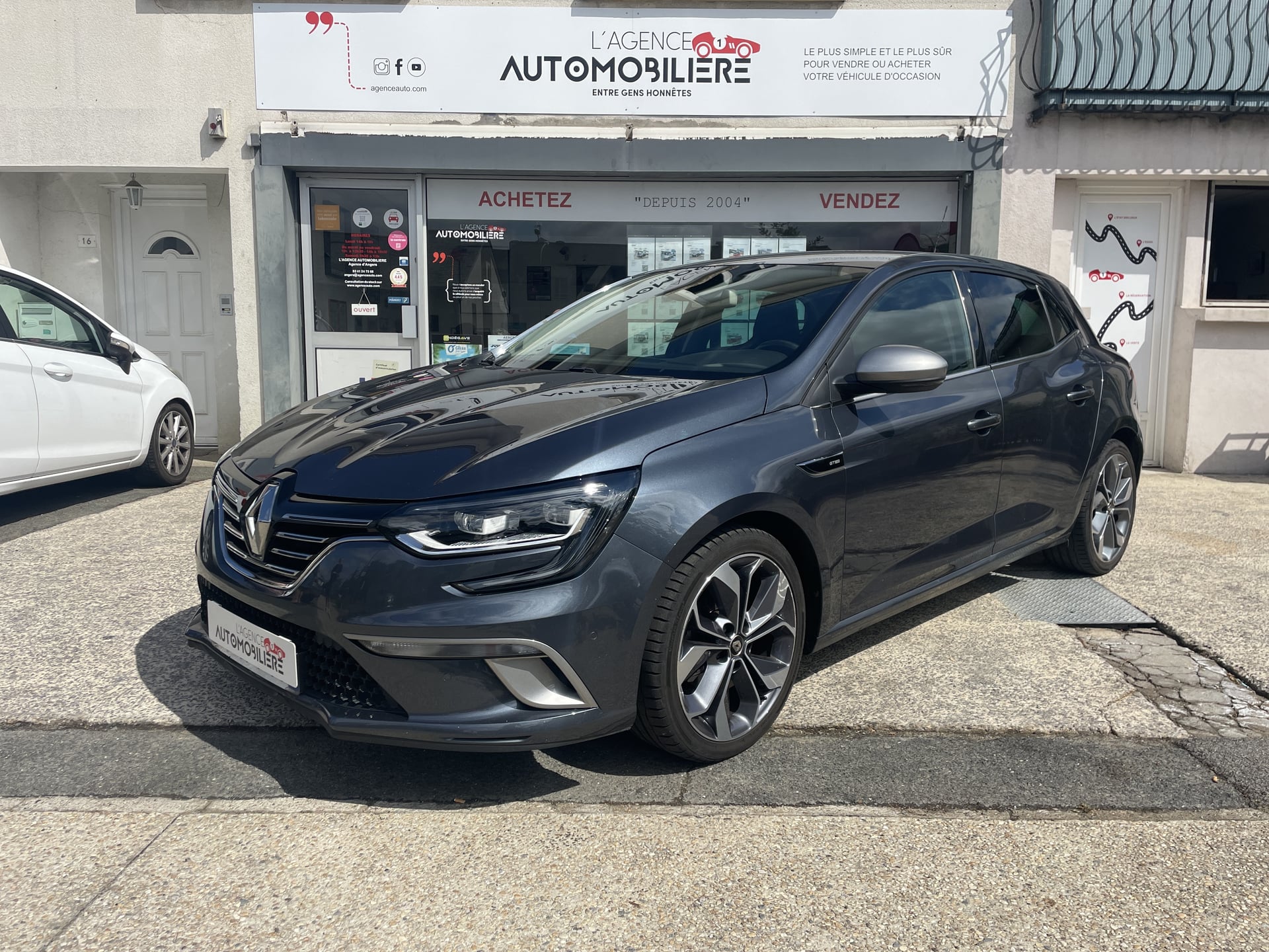 Renault Megane IV GT LINE Blue dci 115cv - Entretien Renault