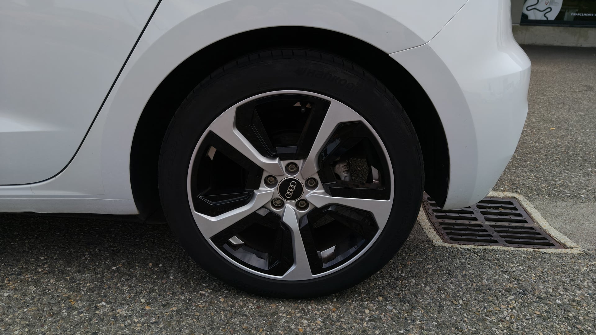 Audi A1 30 1.0 TFSi 110 ch Advanced BVM6 — 19