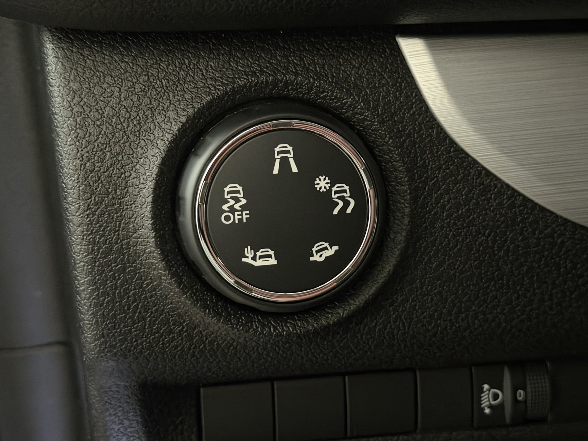 Citroen SpaceTourer 2.0 BlueHDi 16V Combi moyen BVA 180 cv shine — 27