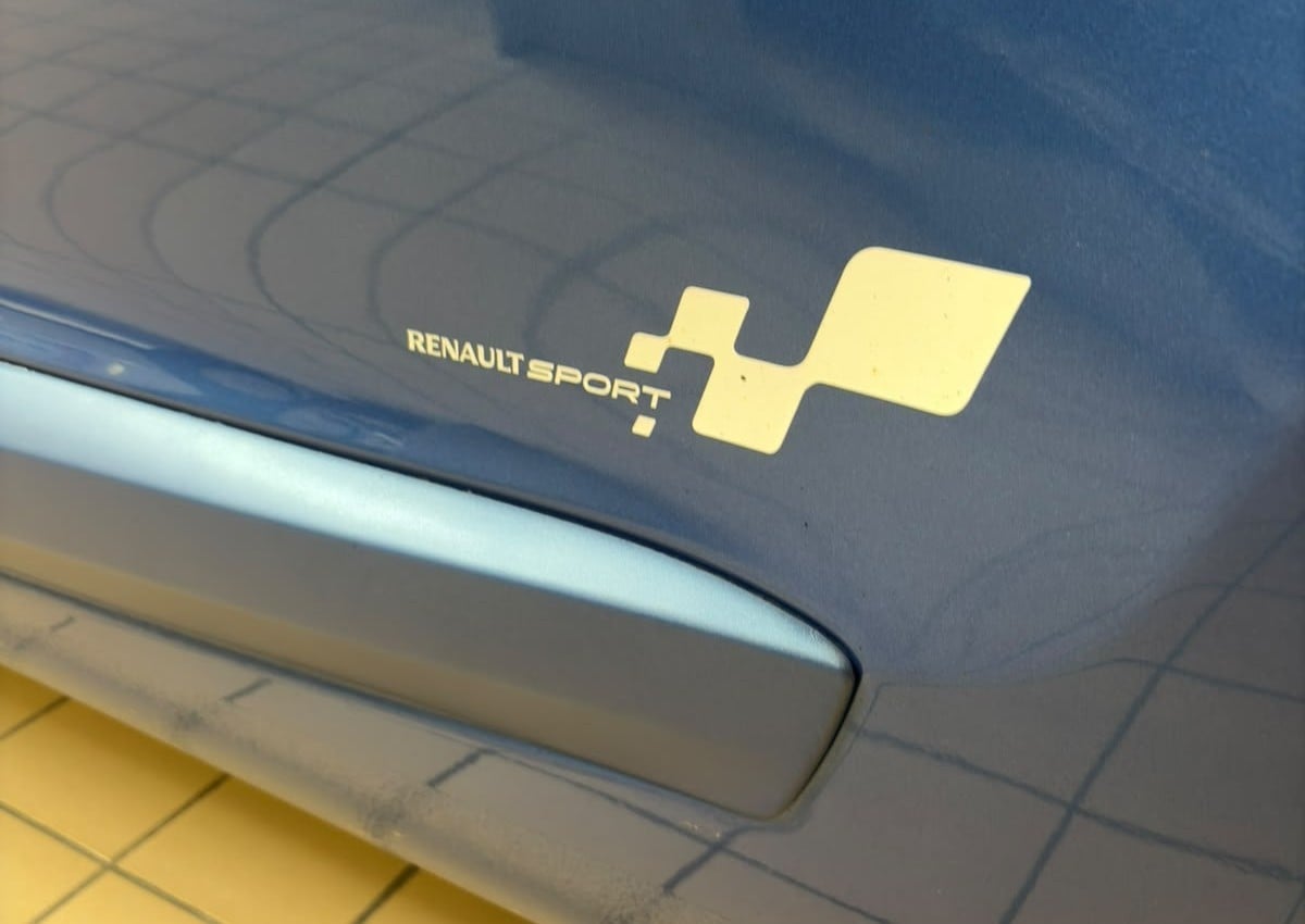 Renault Megane coupe 2.0 dCi 160ch FAP GT — 21