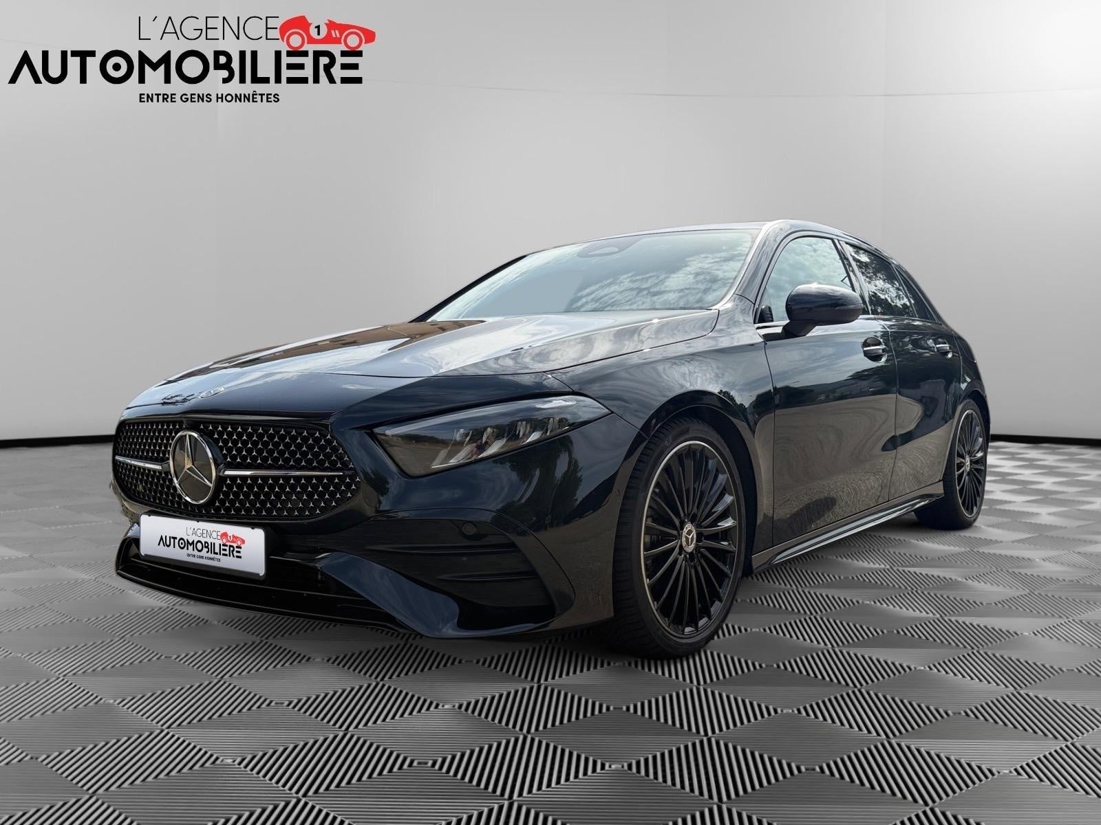 Mercedes-Benz Mercedes Classe A 1.3 180 135 AMG LINE 7G-DCT BVA