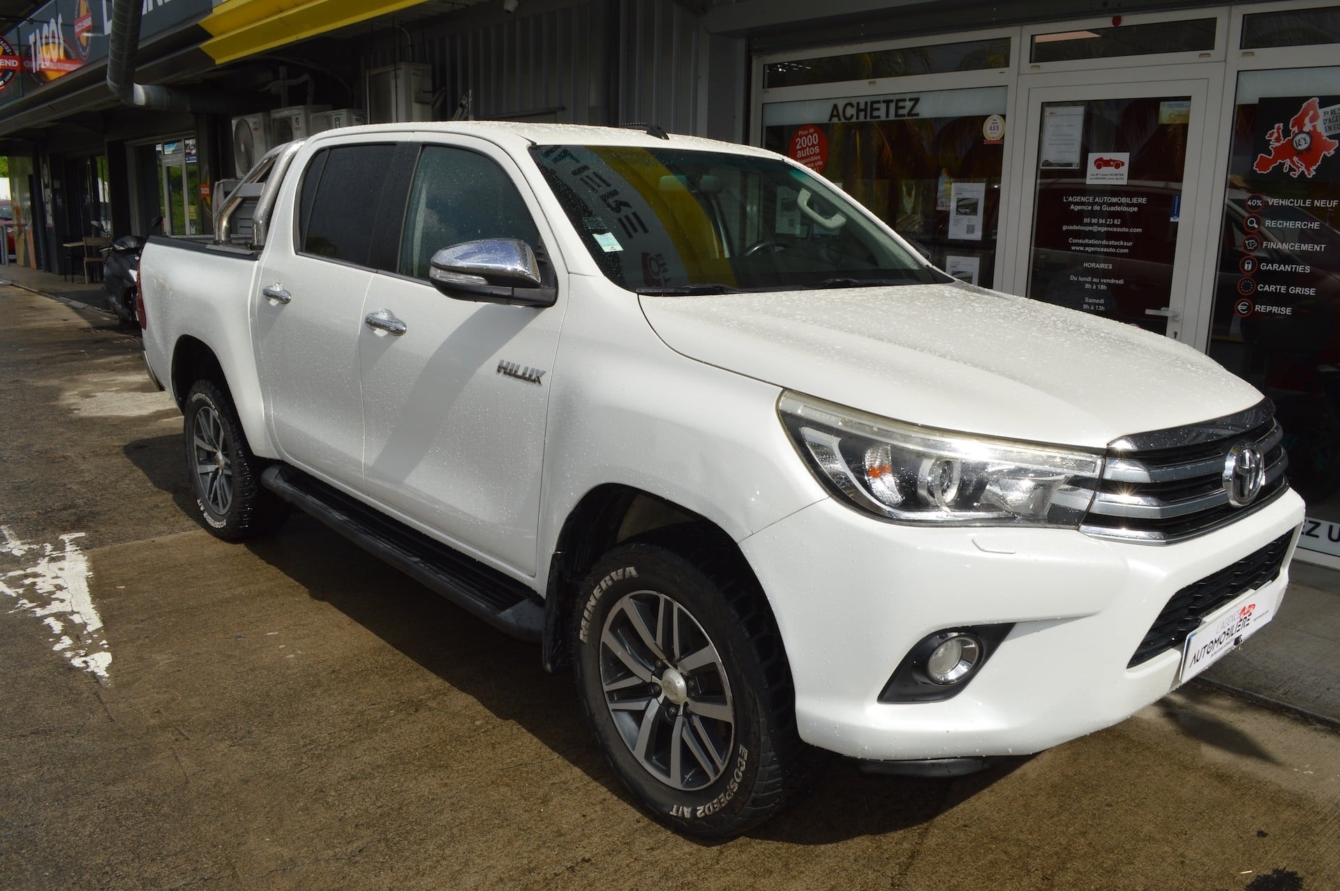 Toyota Hilux 2.4 D-4D 150ch Double Cabine Lounge 4WD BVA — 2
