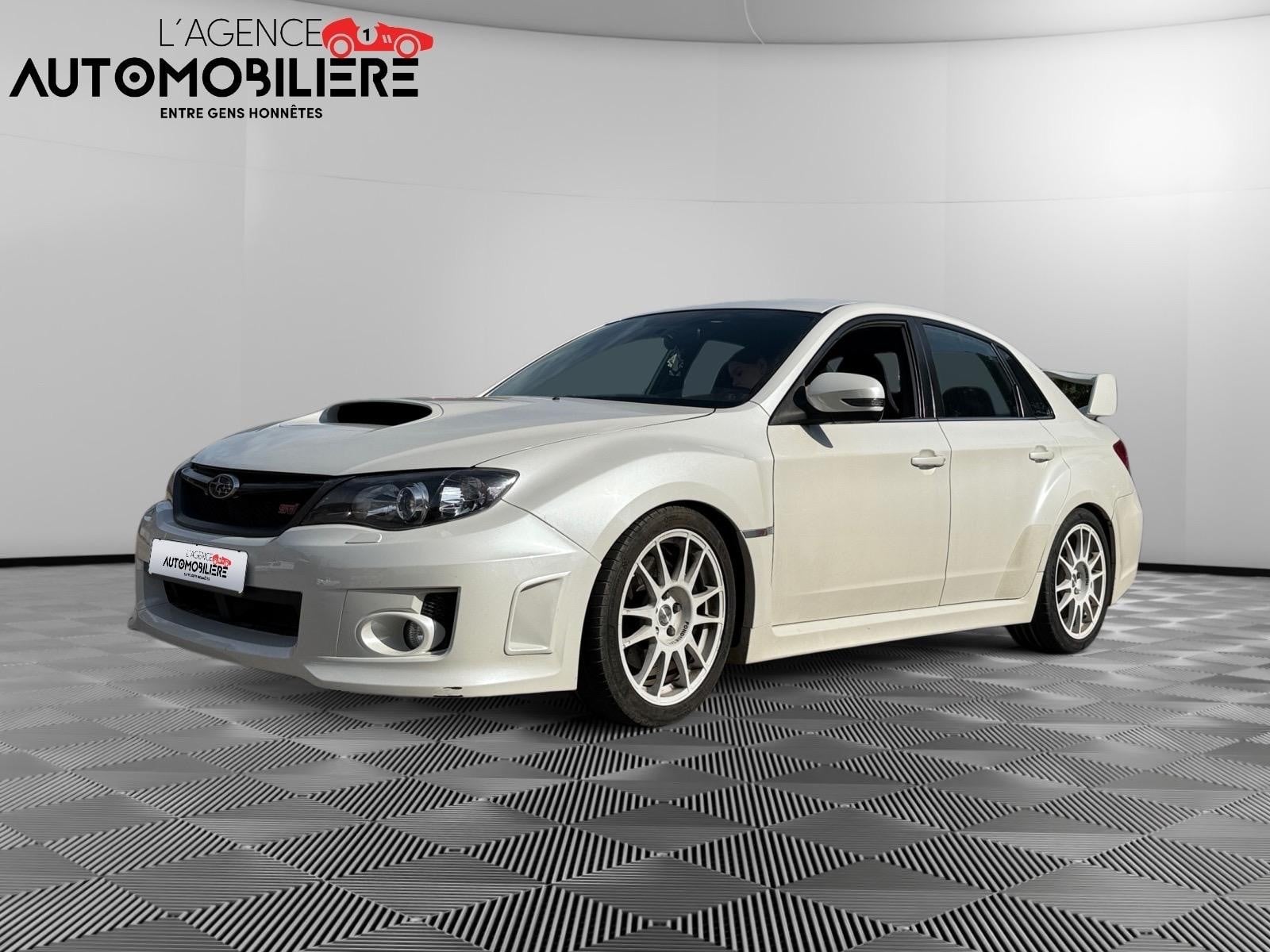 Subaru Impreza 2.5 300 STI PLUS AWD