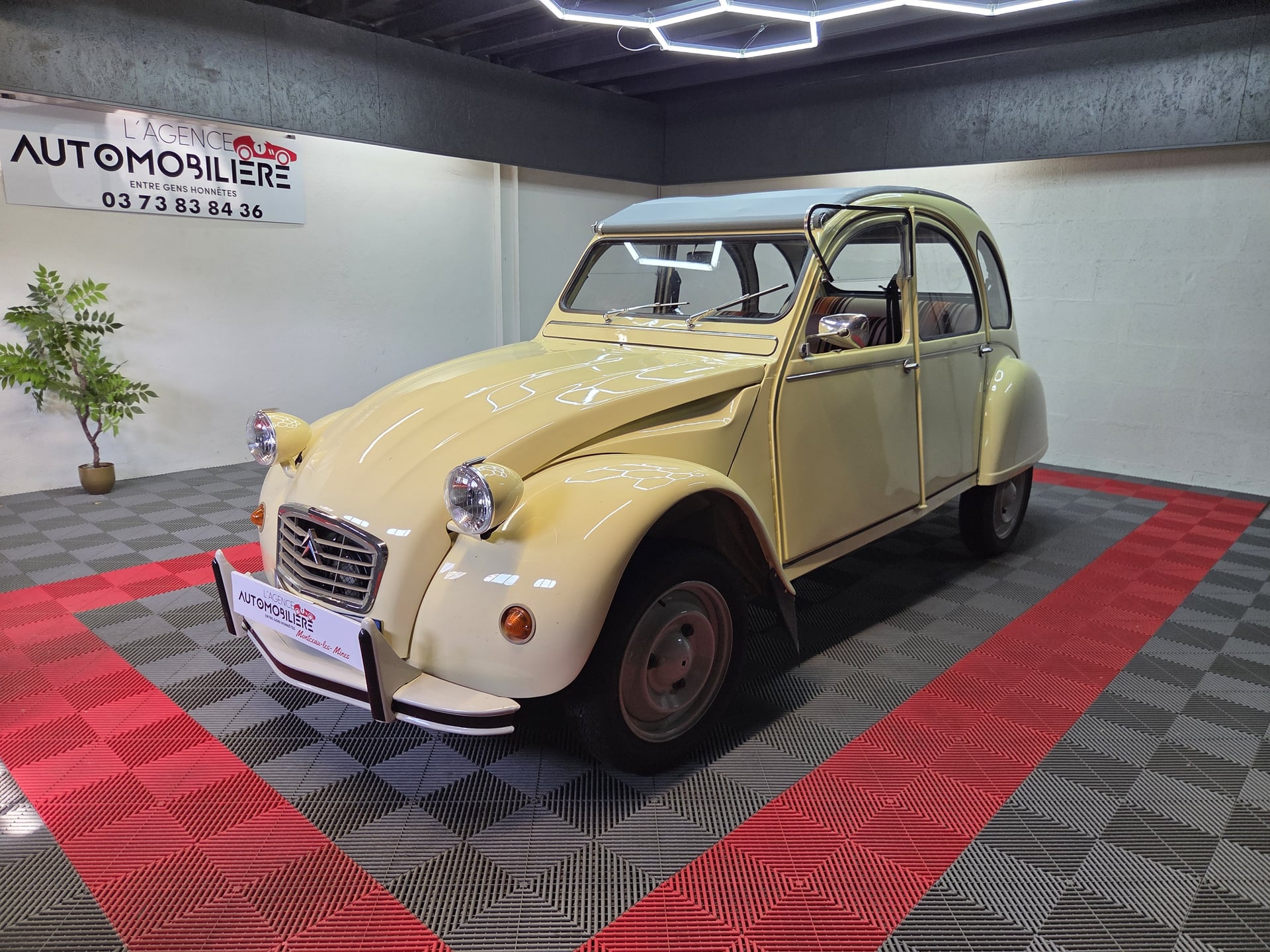 Citroen 2CV 2 CV 4 Spécial entièrement restaurée