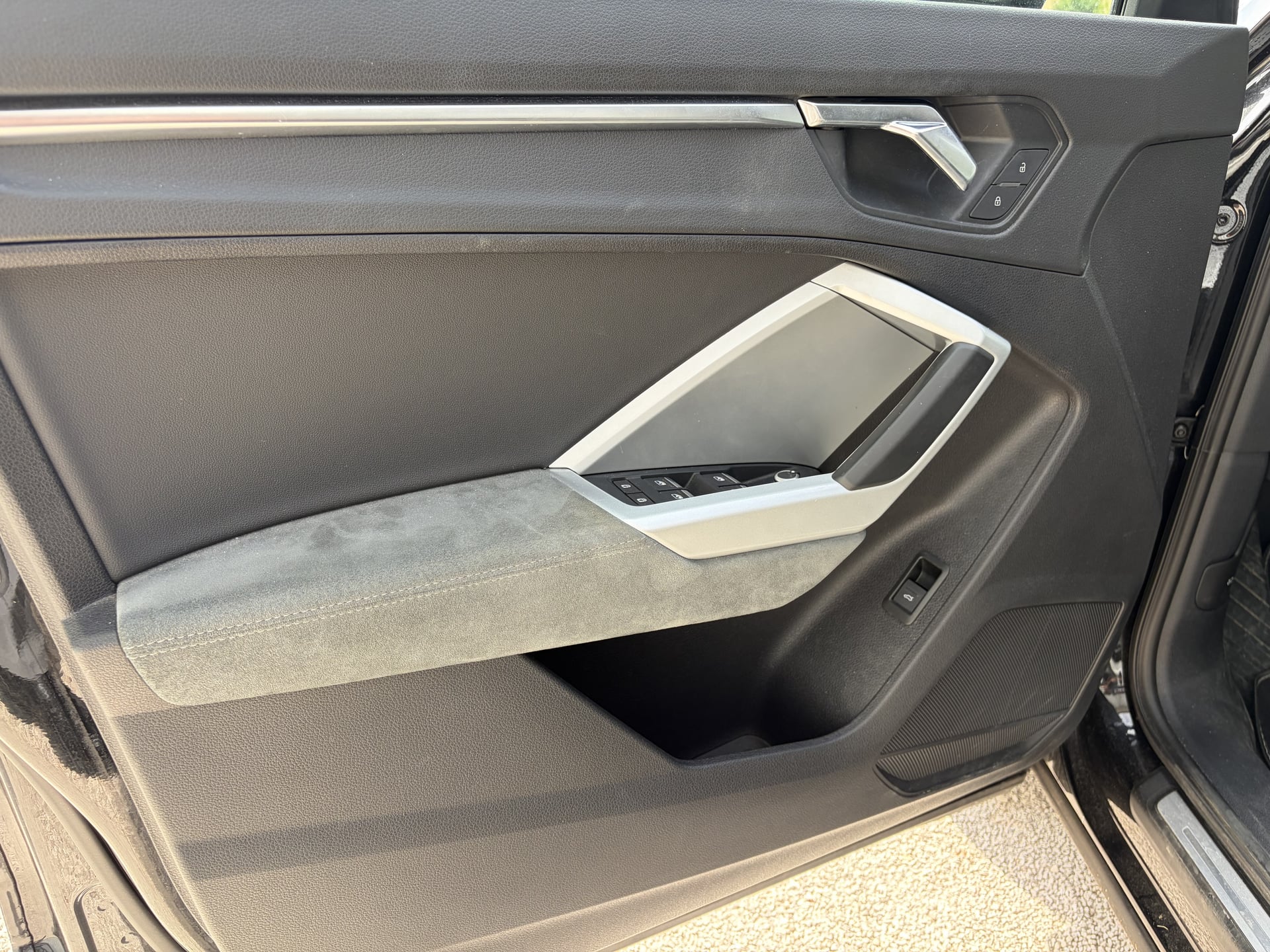 Audi Q3 2.0 TDI - 150cv DISIGN LUXE — 25