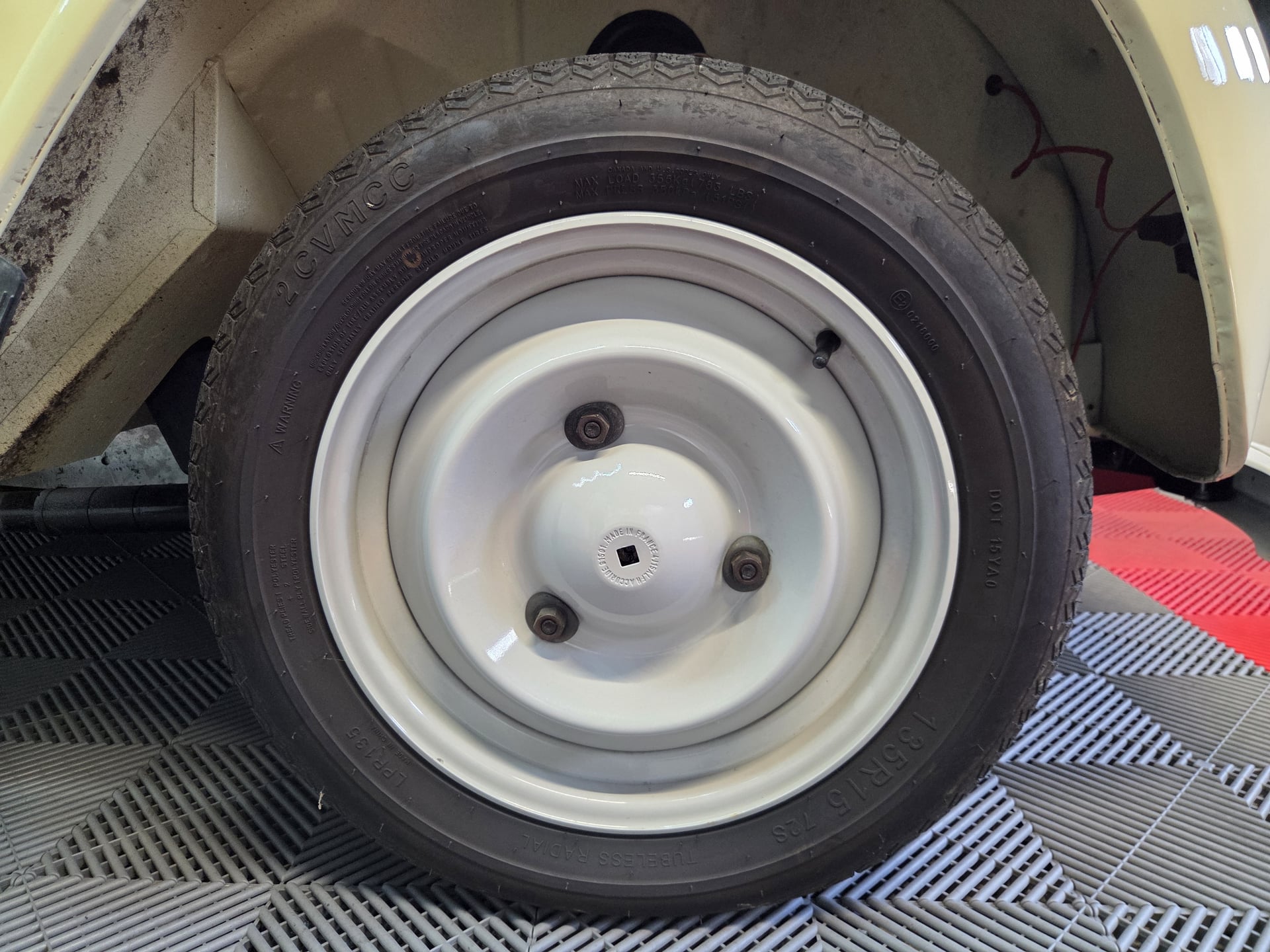Citroen 2CV 2 CV 4 Spécial entièrement restaurée — 22