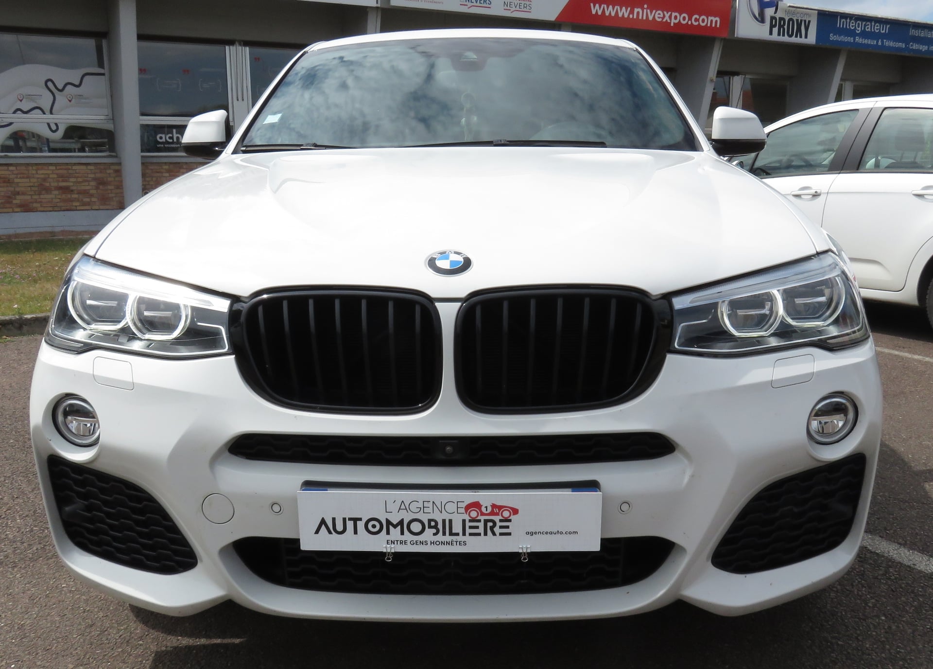BMW X4 (F26) 20d xDrive 2.0 d 190 cv M Sport - Affichage tête haute - Attelage électrique - Origine France. — 2