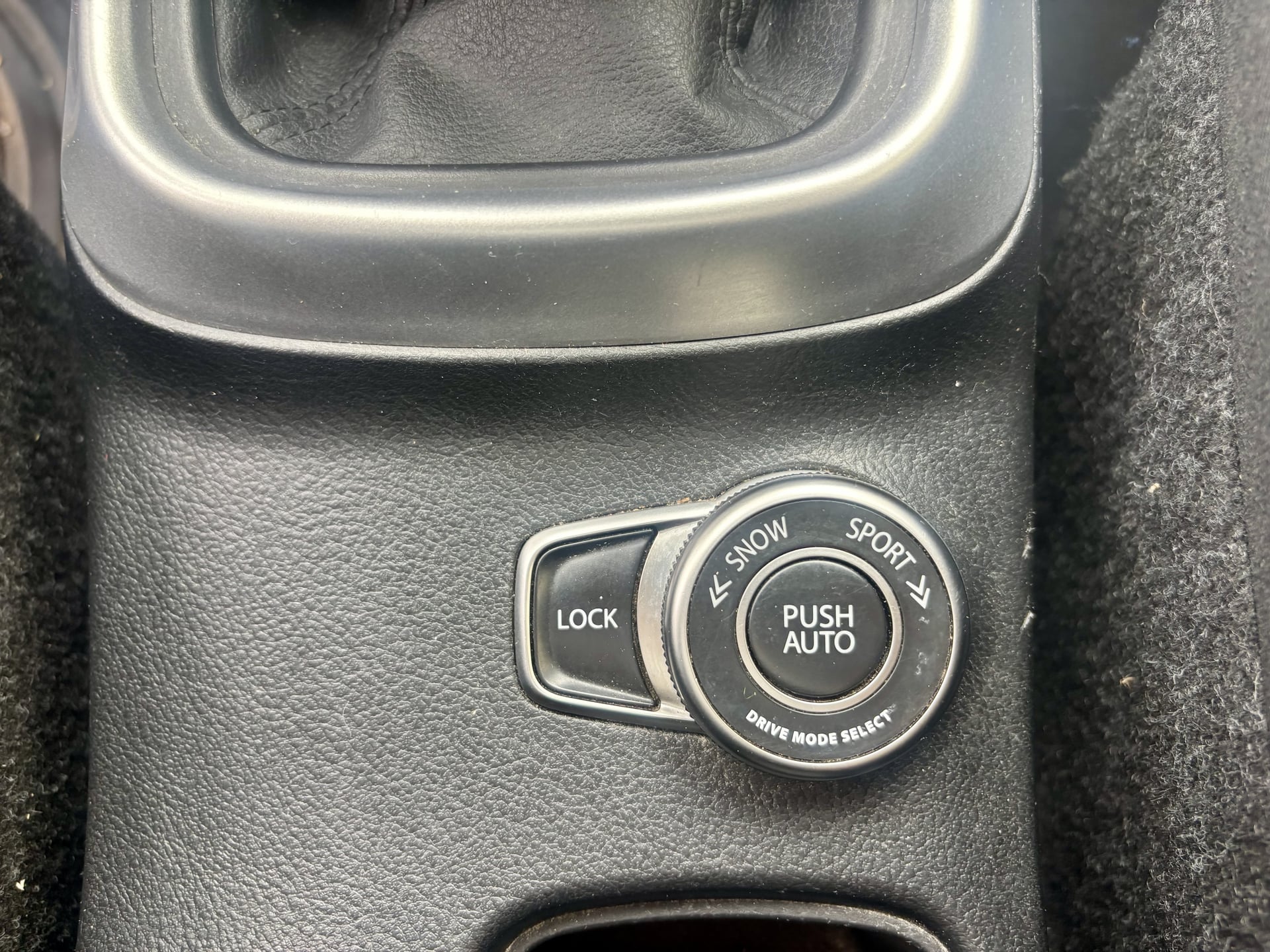 Suzuki SX4 S-Cross 1.6 VVT 16V Allgrip 4x4 120 ch GLX — 33