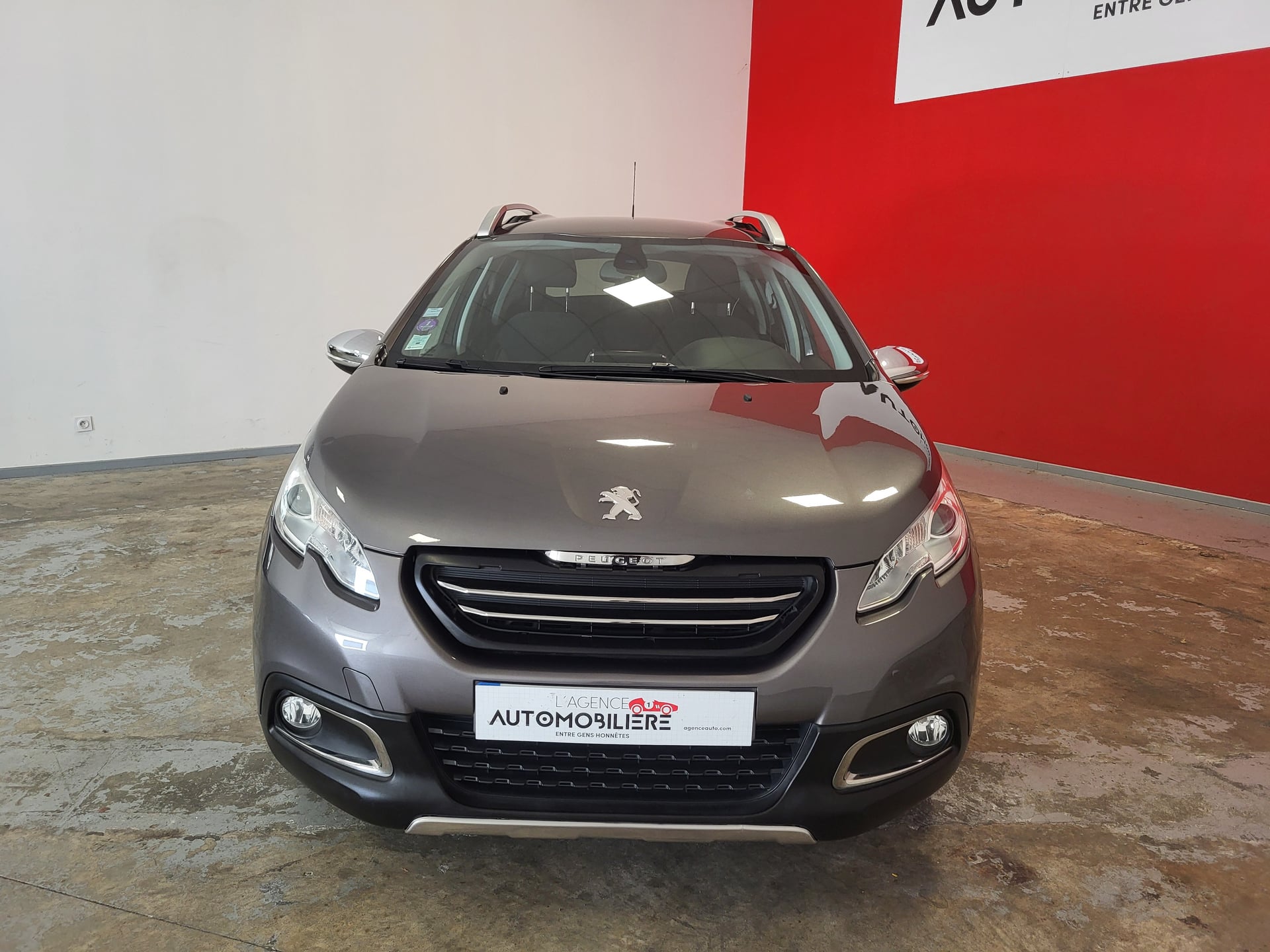 Peugeot 2008 1.2 PURETECH 110 CROSSWAY + ATTELAGE — 2