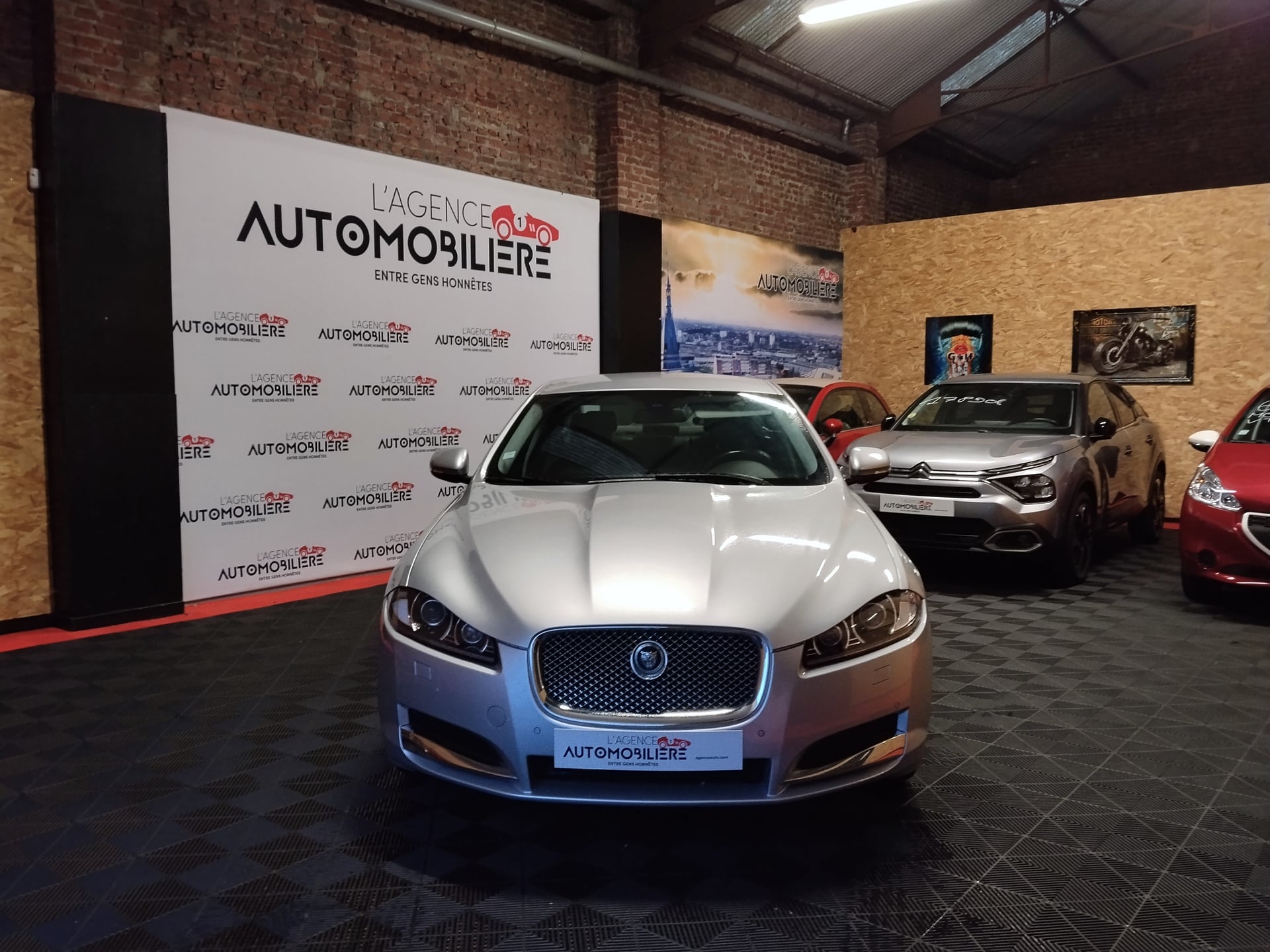 Jaguar XF Phase 2 - Deluxe - 2.2 d - — 2
