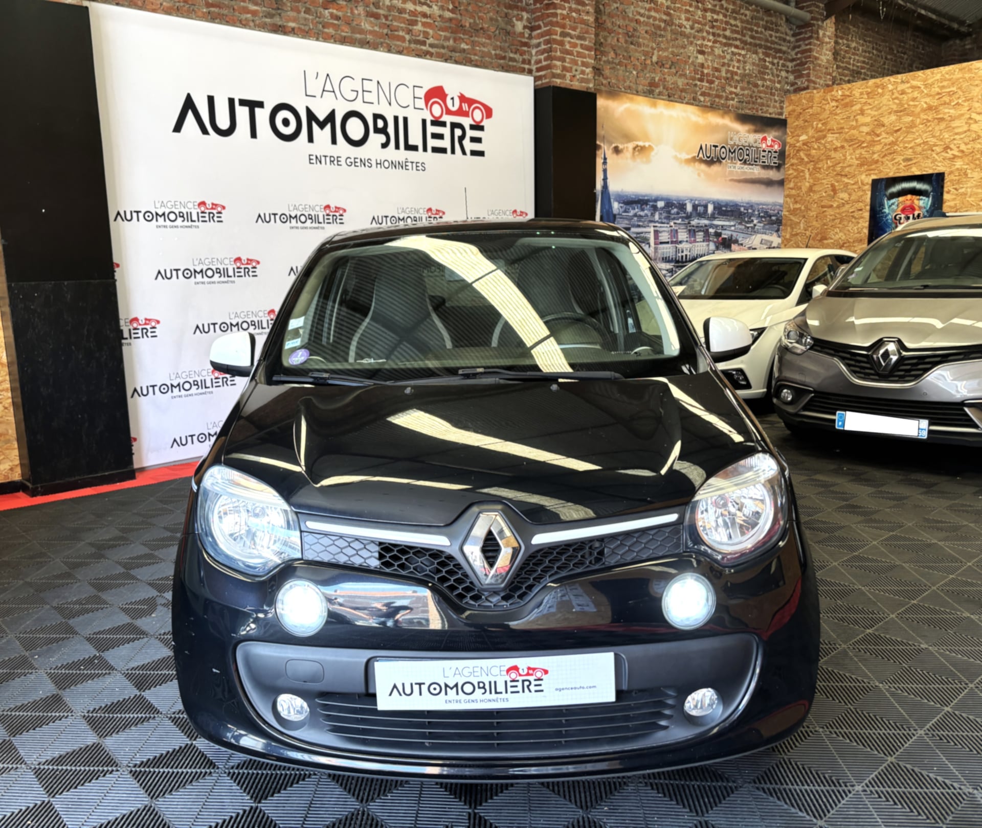 Renault Renault Twingo 3 1.0 SCE Finition Intens — 2
