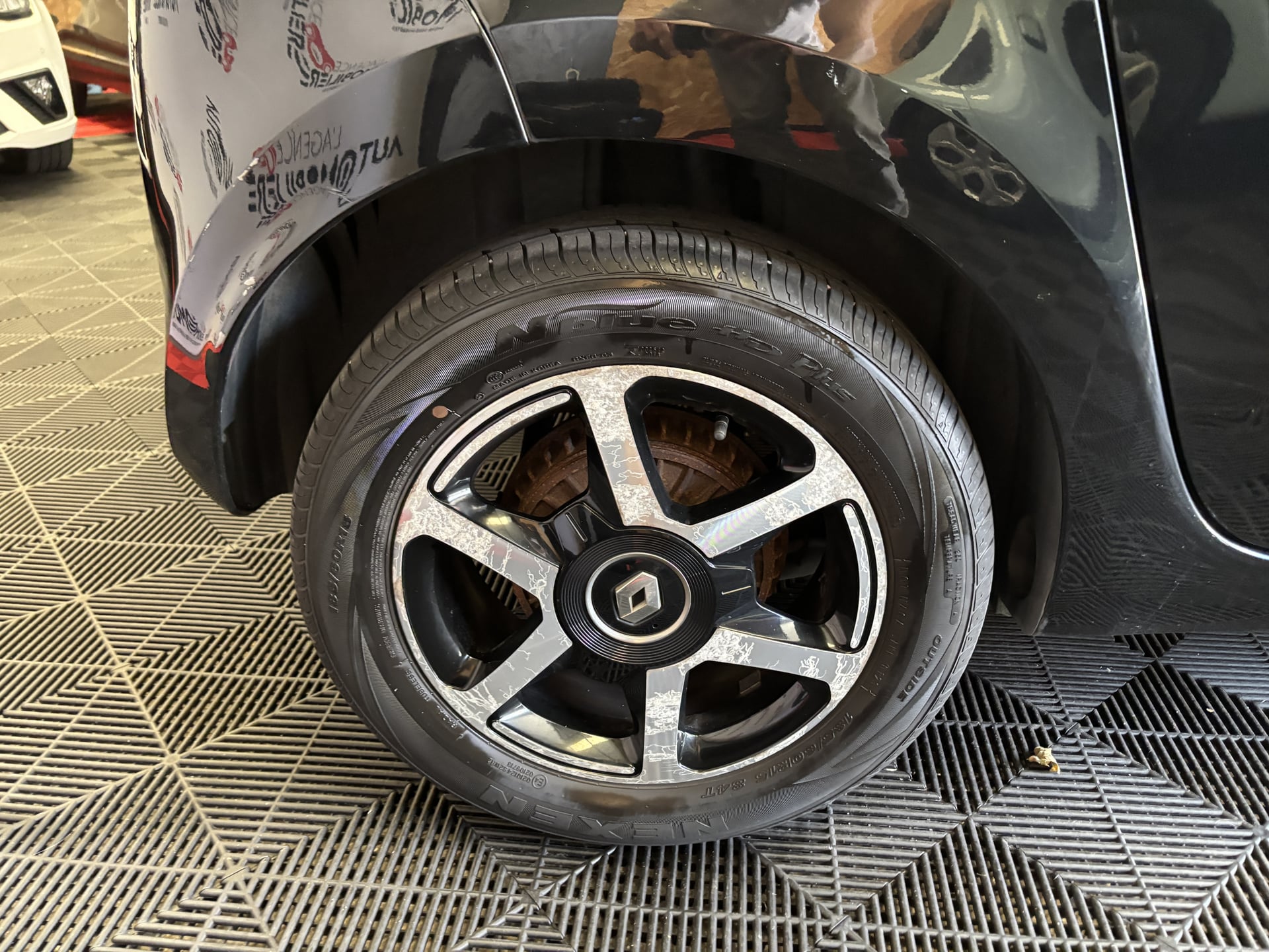 Renault Renault Twingo 3 1.0 SCE Finition Intens — 29