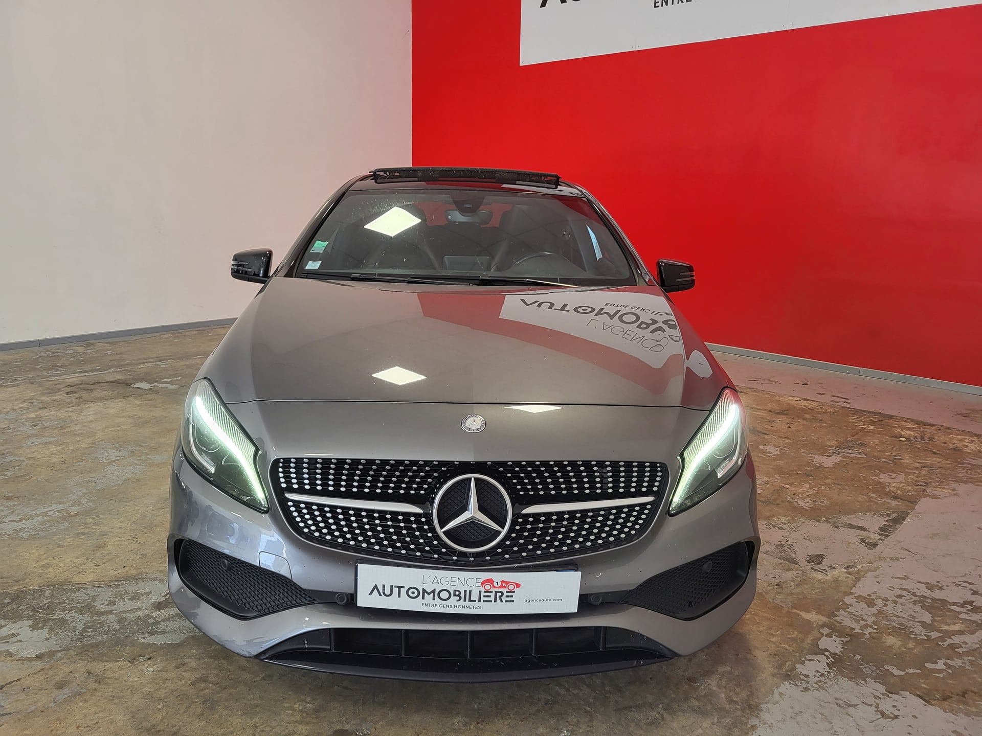 Mercedes-Benz Classe A CLASSE A 200 156 7G-TRONIC AMG LINE + TOIT OUVRANT — 2